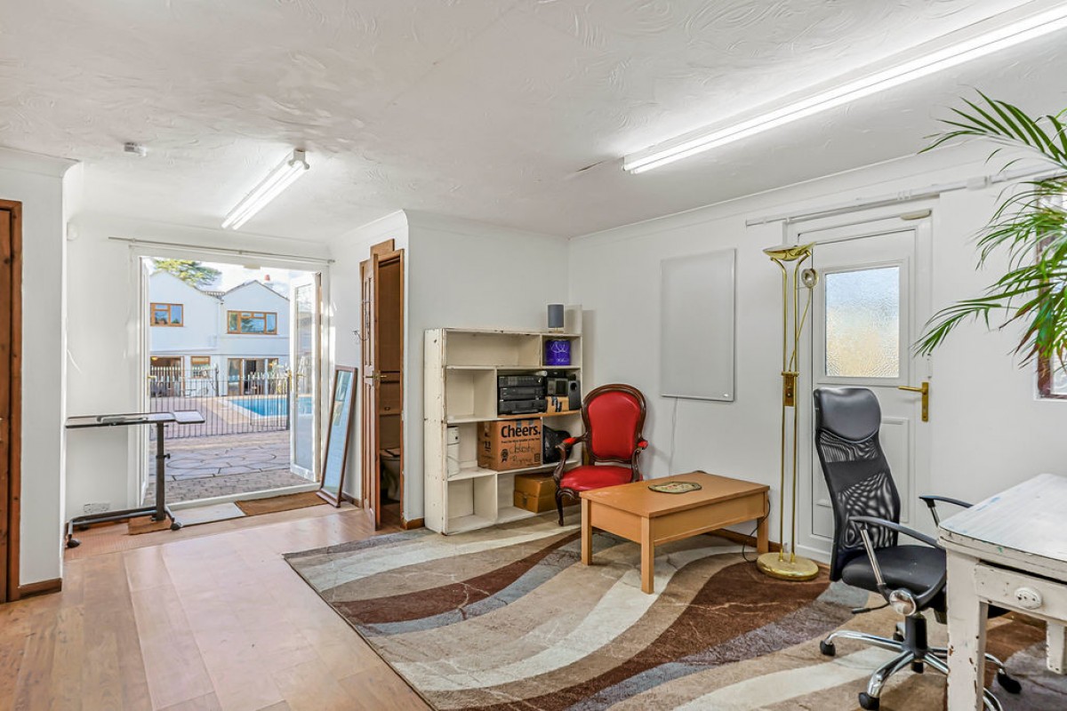 Priestly Road, Wallisdown