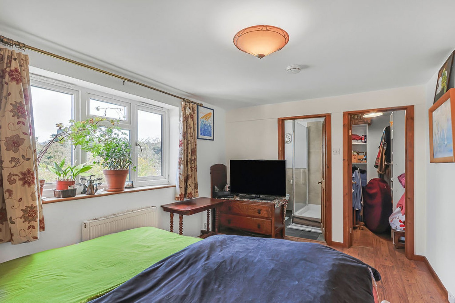 6 bedroom House in Priestly Road, Wallisdown