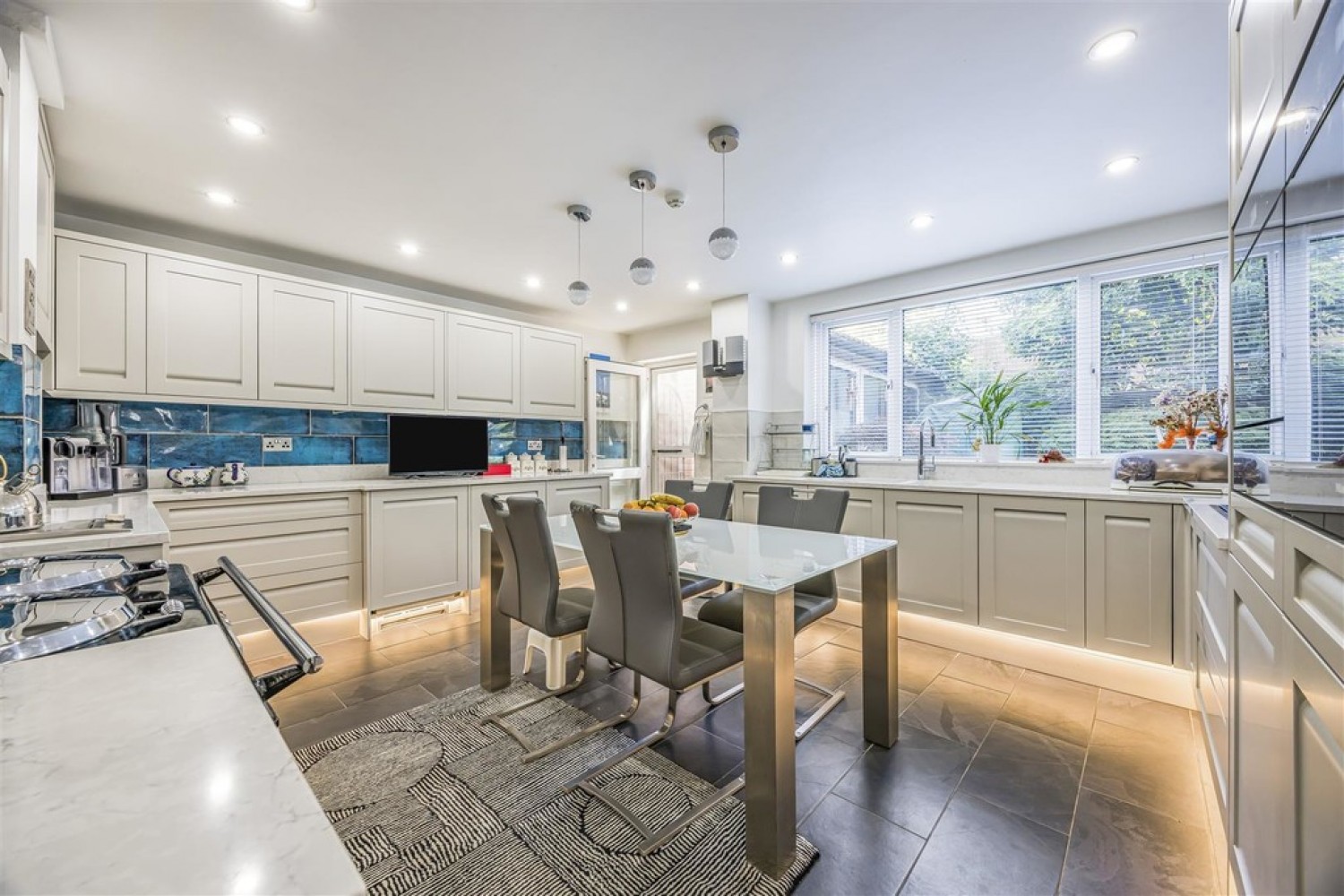 13 bedroom House for Sale St. Johns Road, Bournemouth
