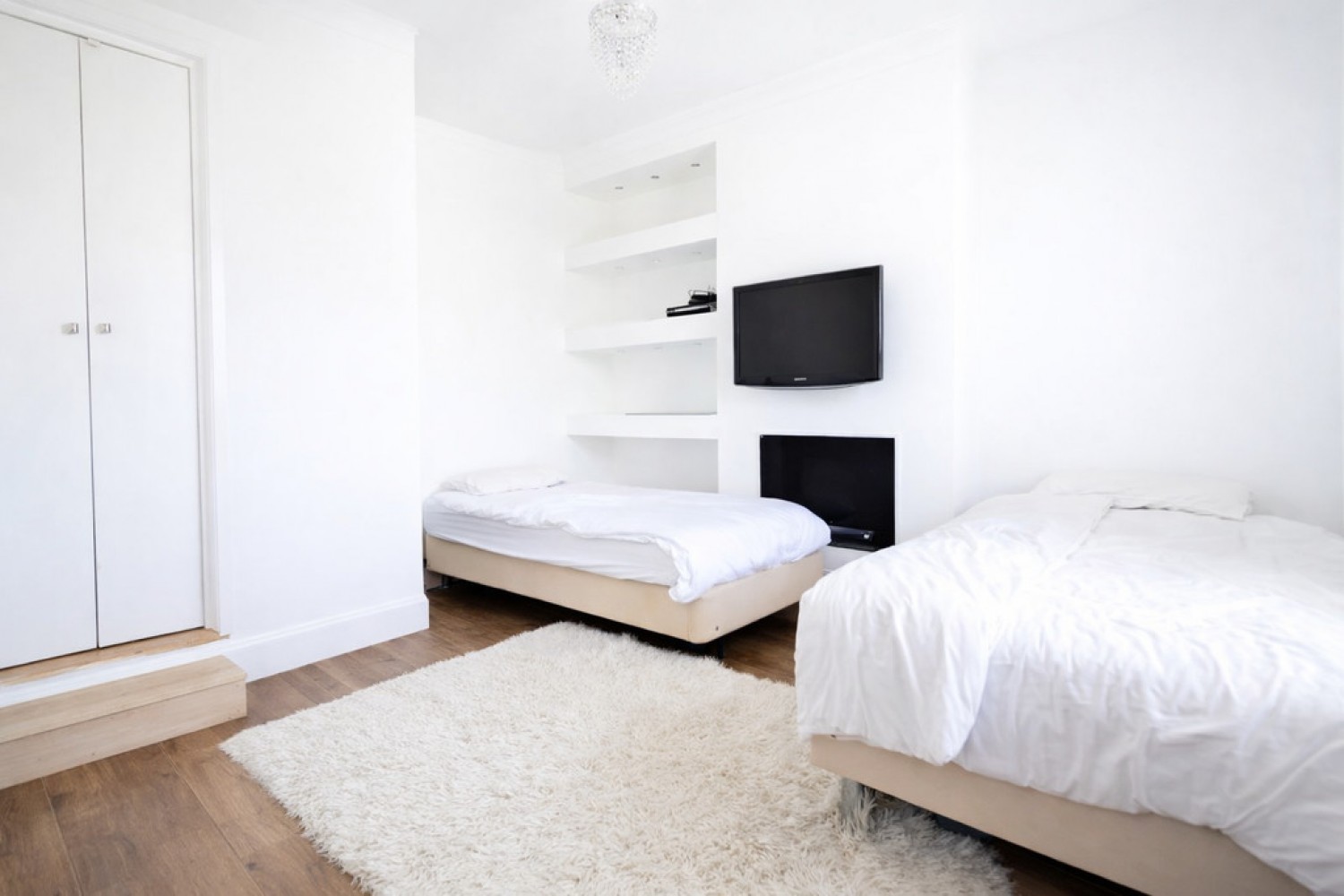 5 bedroom House for Sale Lacey Crescent, Poole