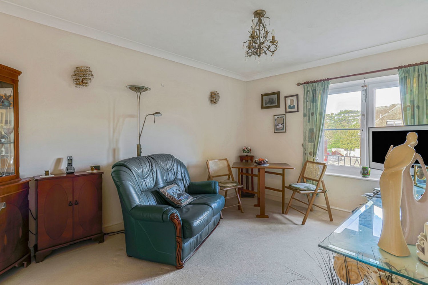 1 bedroom Flat for Sale Pegasus Court, 56-58 Lansdowne Road