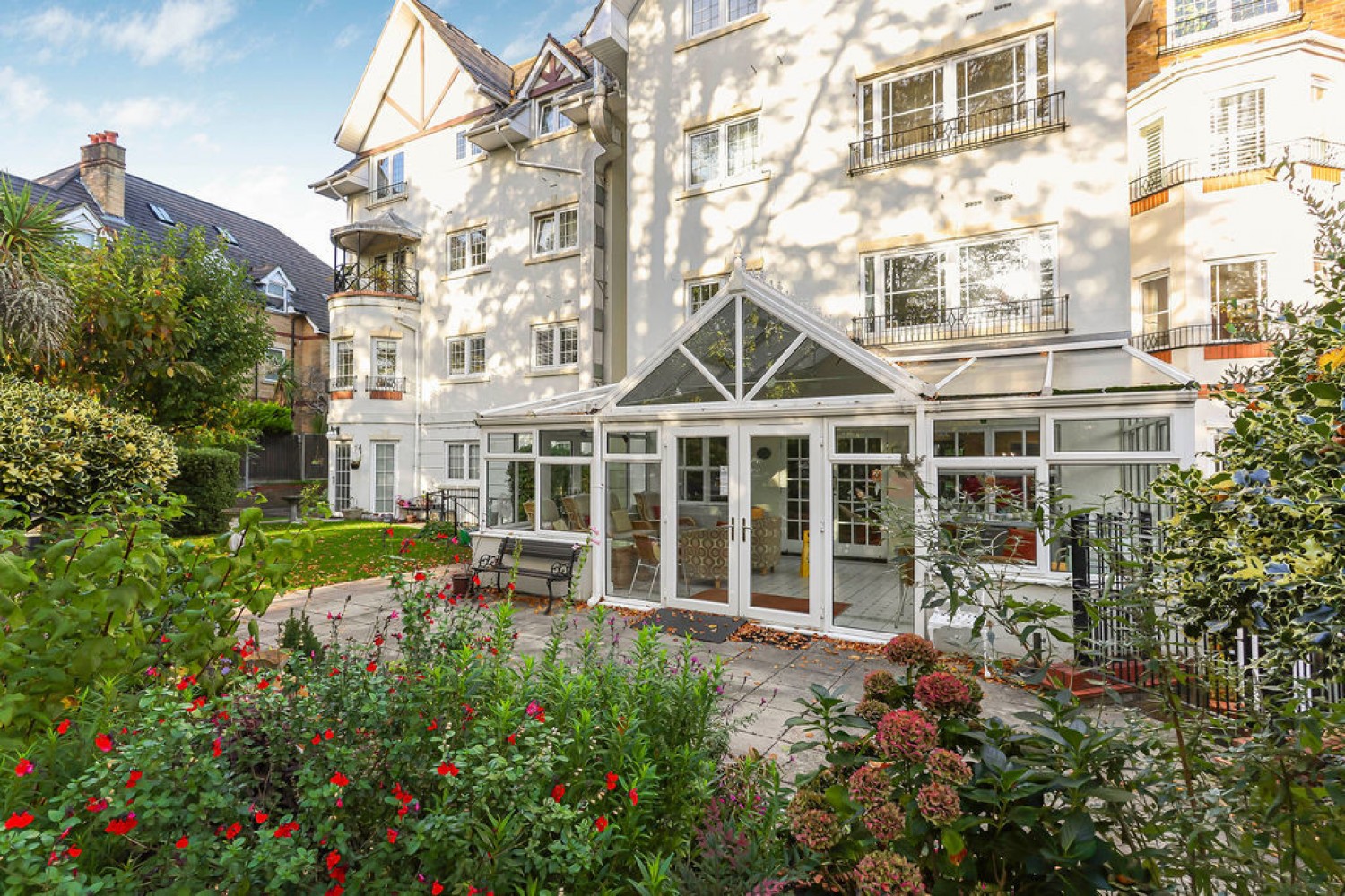 1 bedroom Flat for Sale Pegasus Court, 56-58 Lansdowne Road