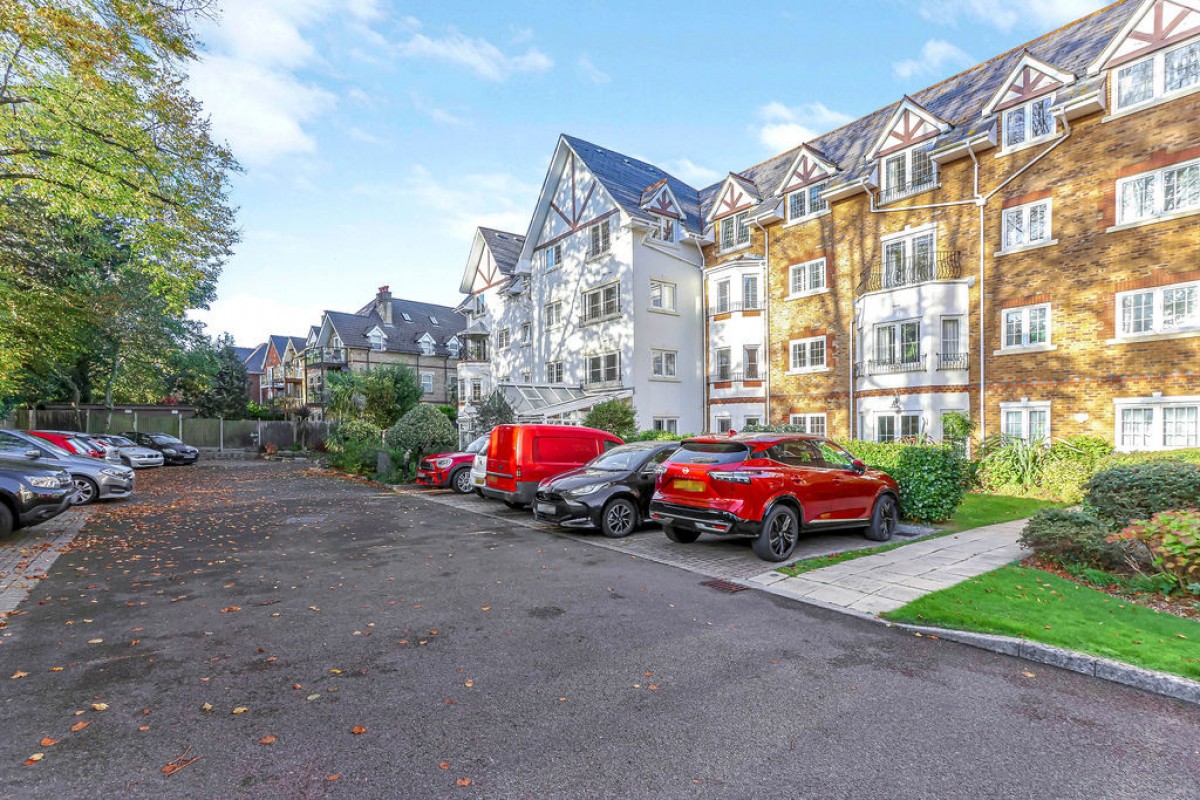 Pegasus Court, 56-58 Lansdowne Road