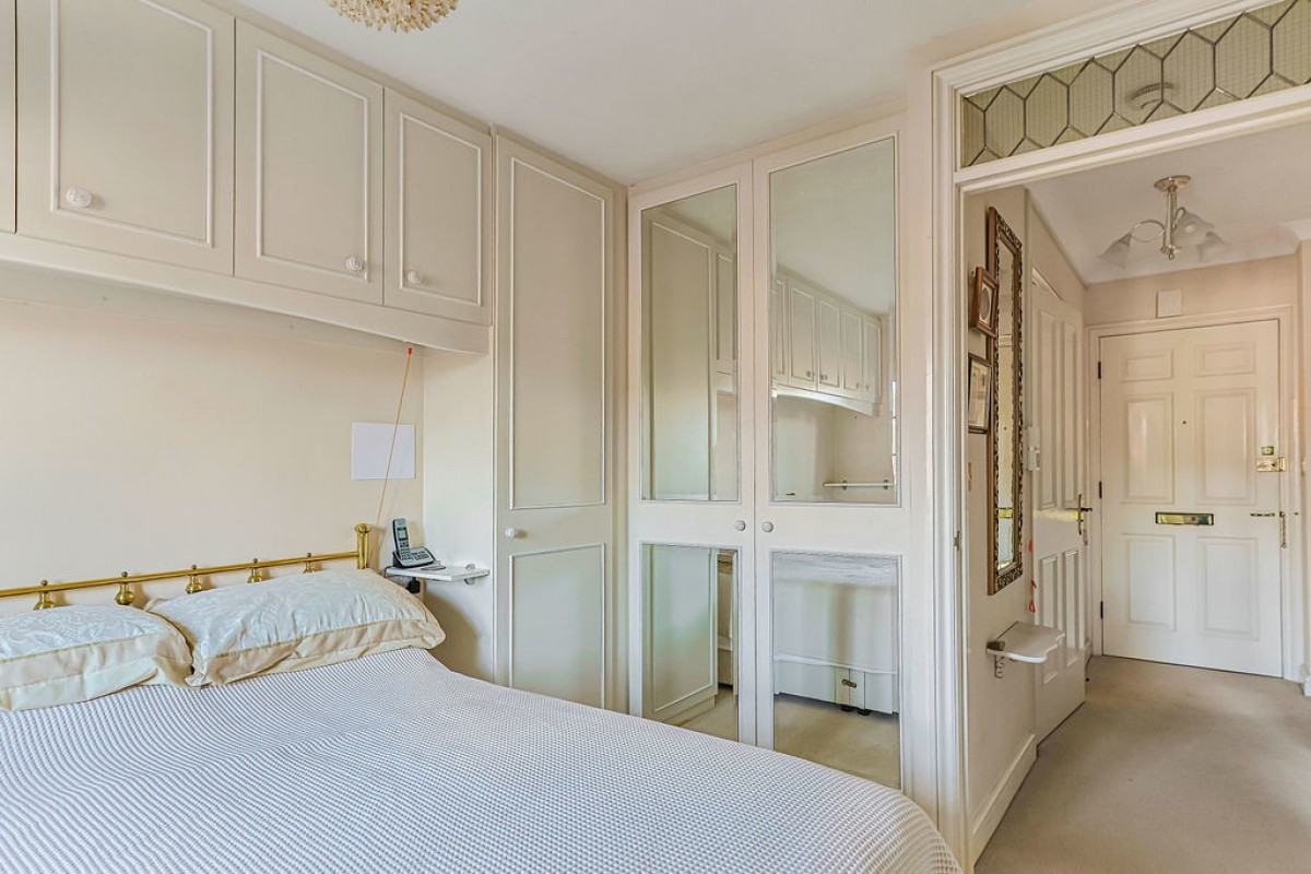 Pegasus Court, 56-58 Lansdowne Road