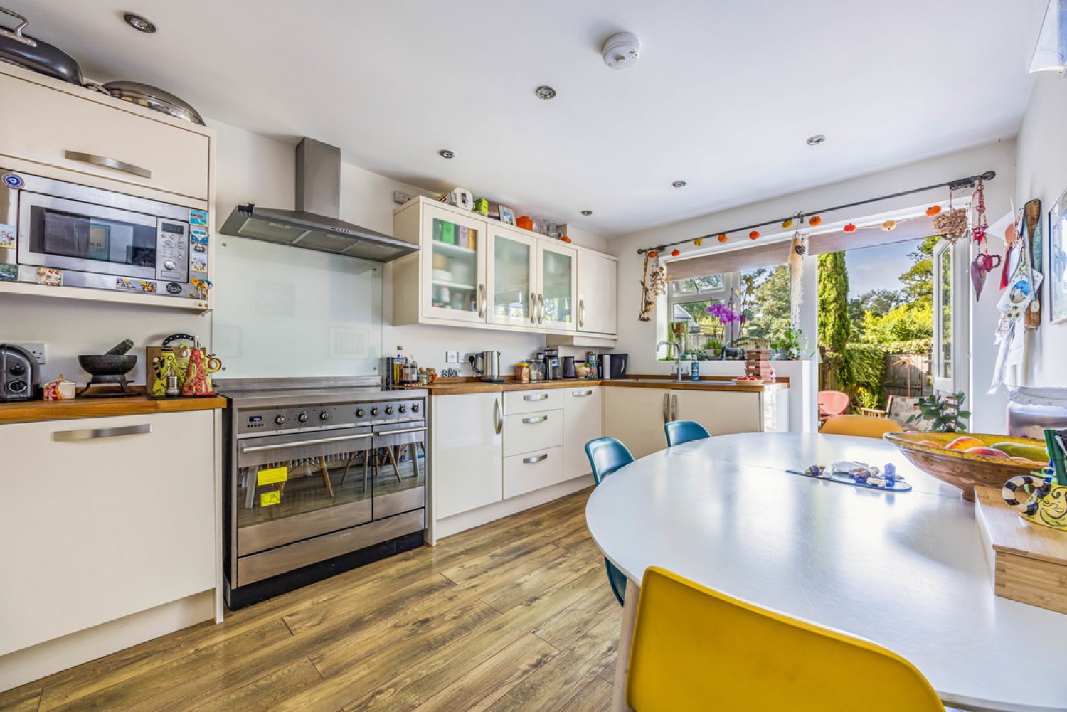 Salisbury Road, Burton