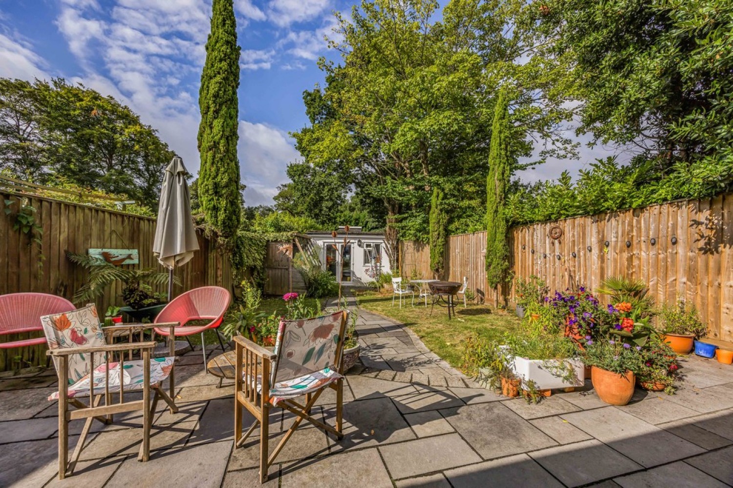 Salisbury Road, Burton