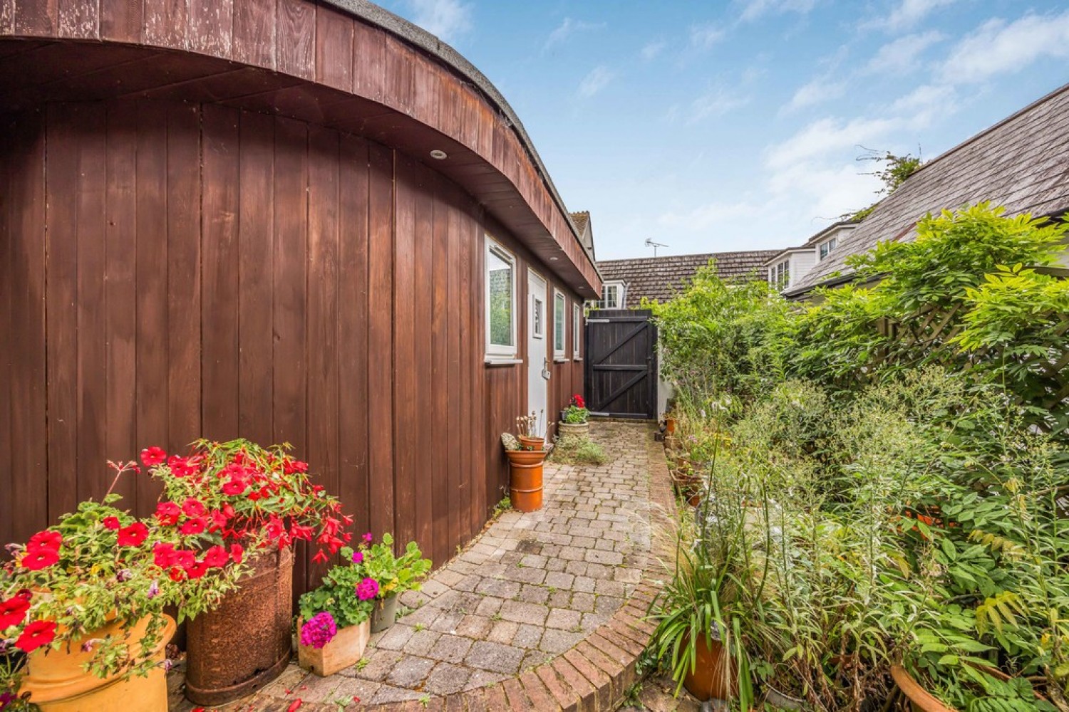 Salisbury Road, Burton