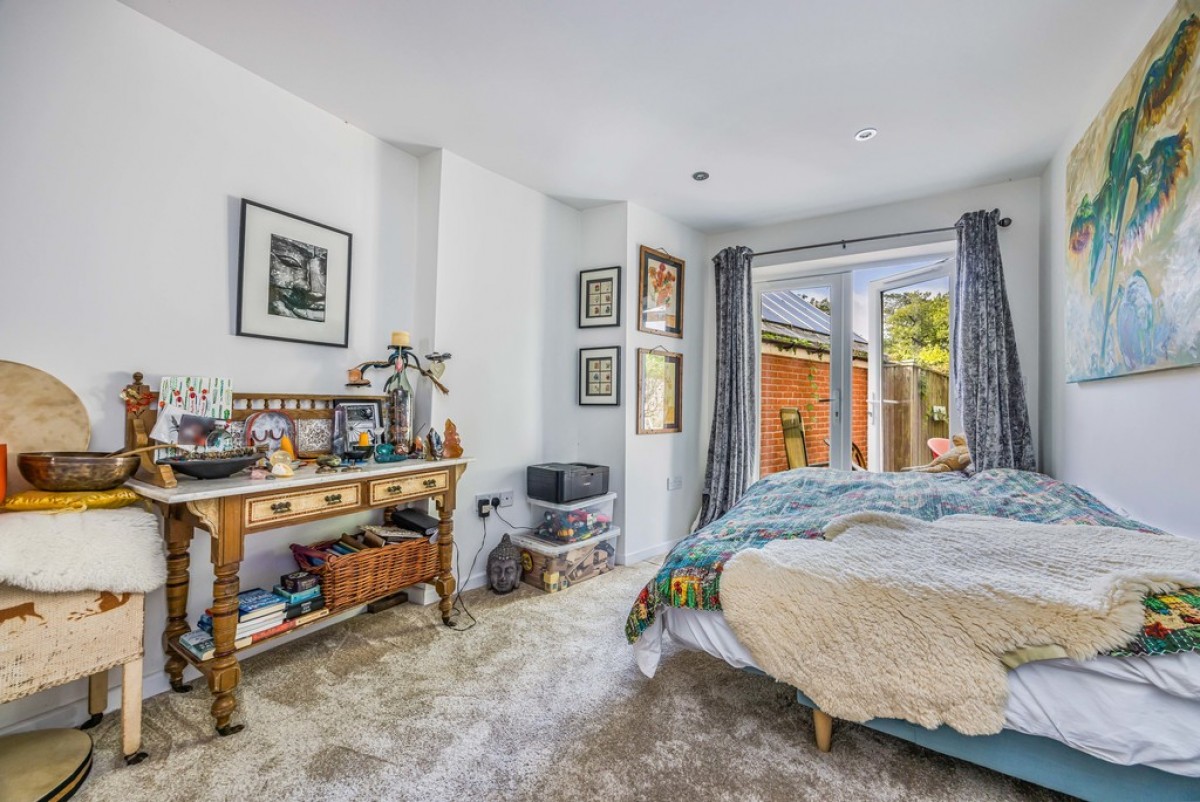 Salisbury Road, Burton