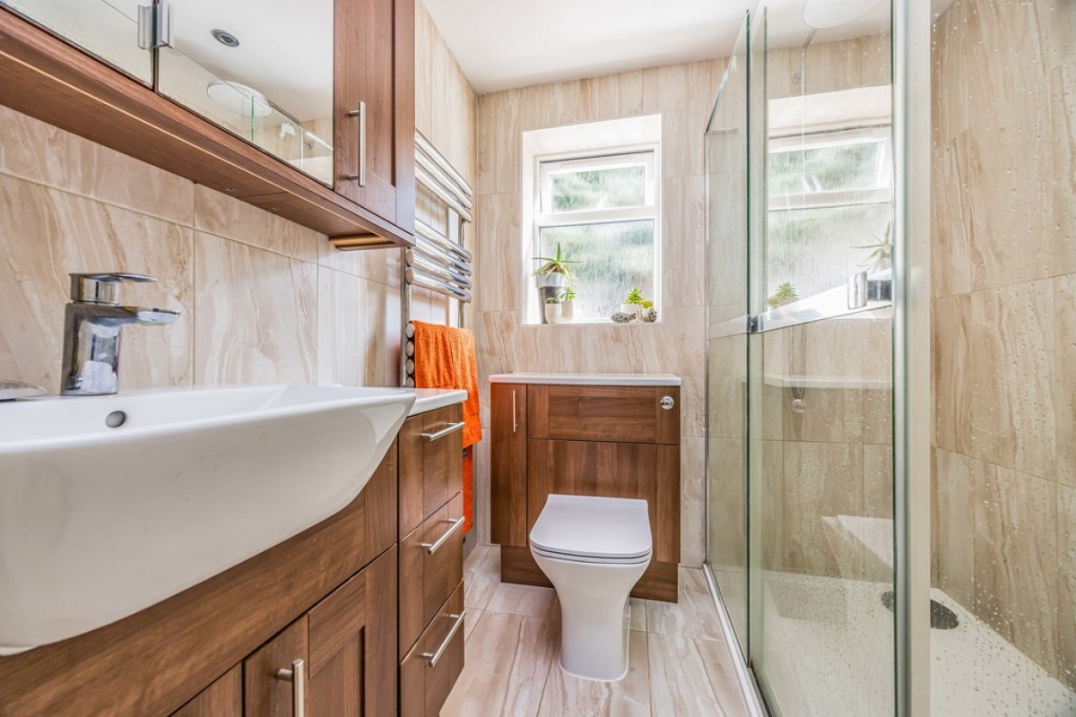 Salisbury Road, Burton