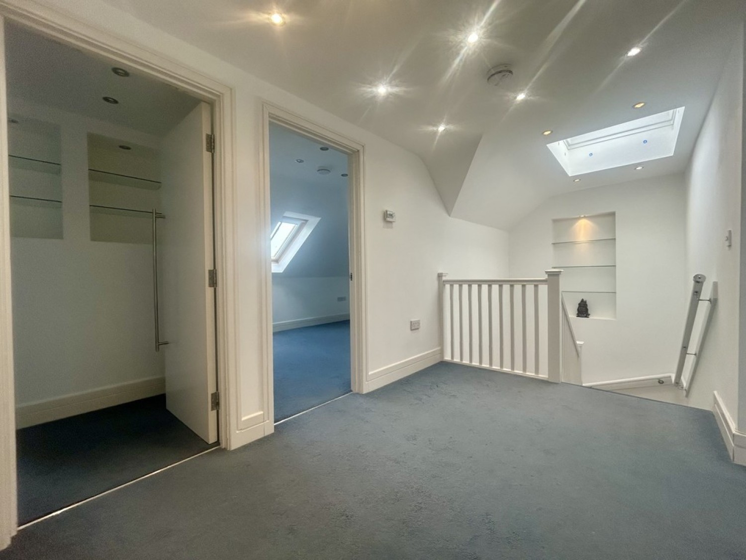 2 bedroom Flat in The Crescent, Bournemouth