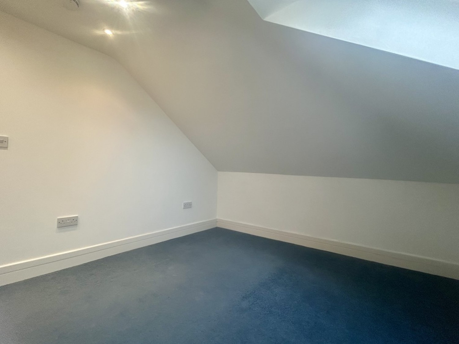 2 bedroom Flat in The Crescent, Bournemouth