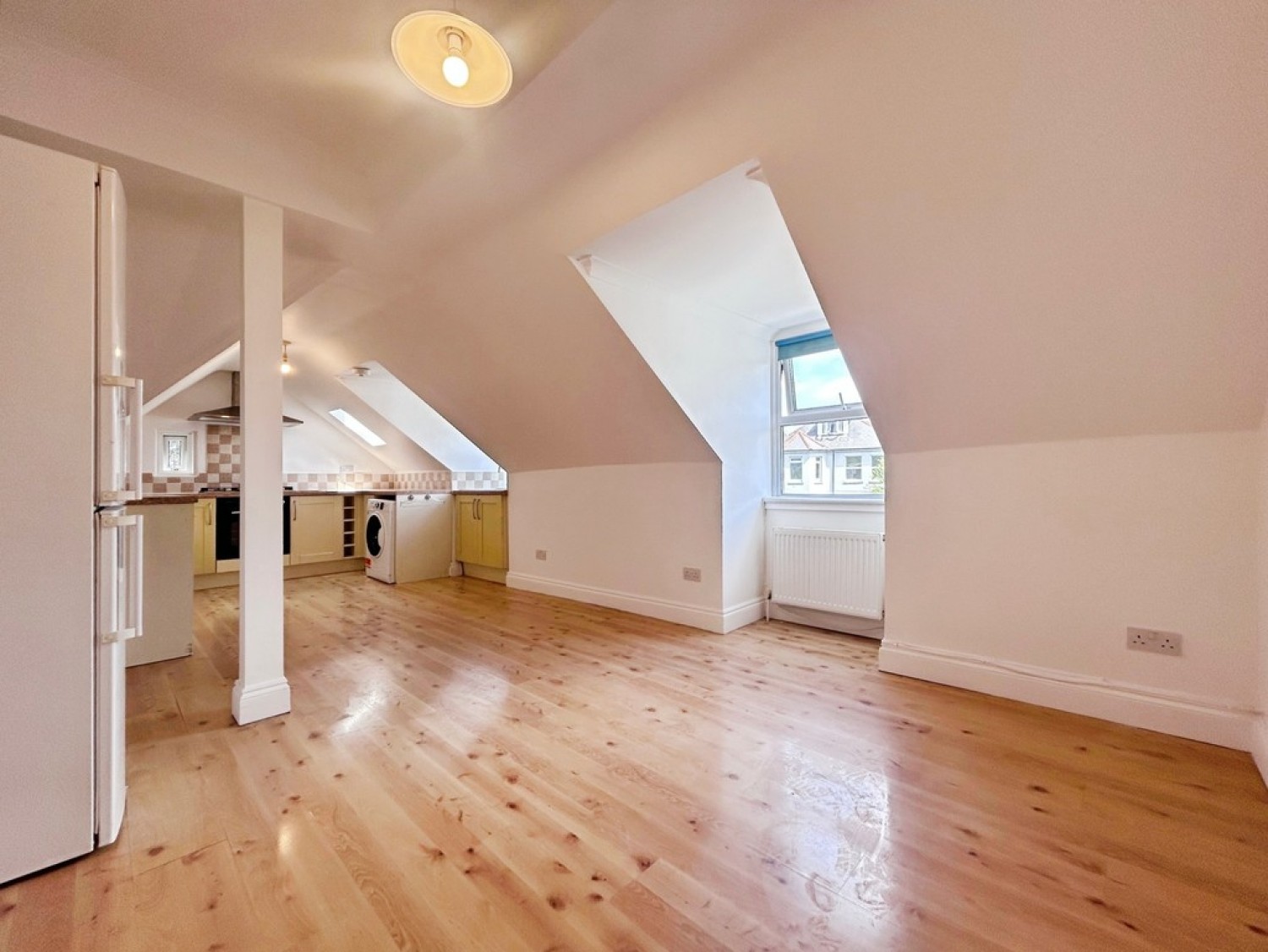 2 bedroom Flat for Letting Hengist Road, Bournemouth