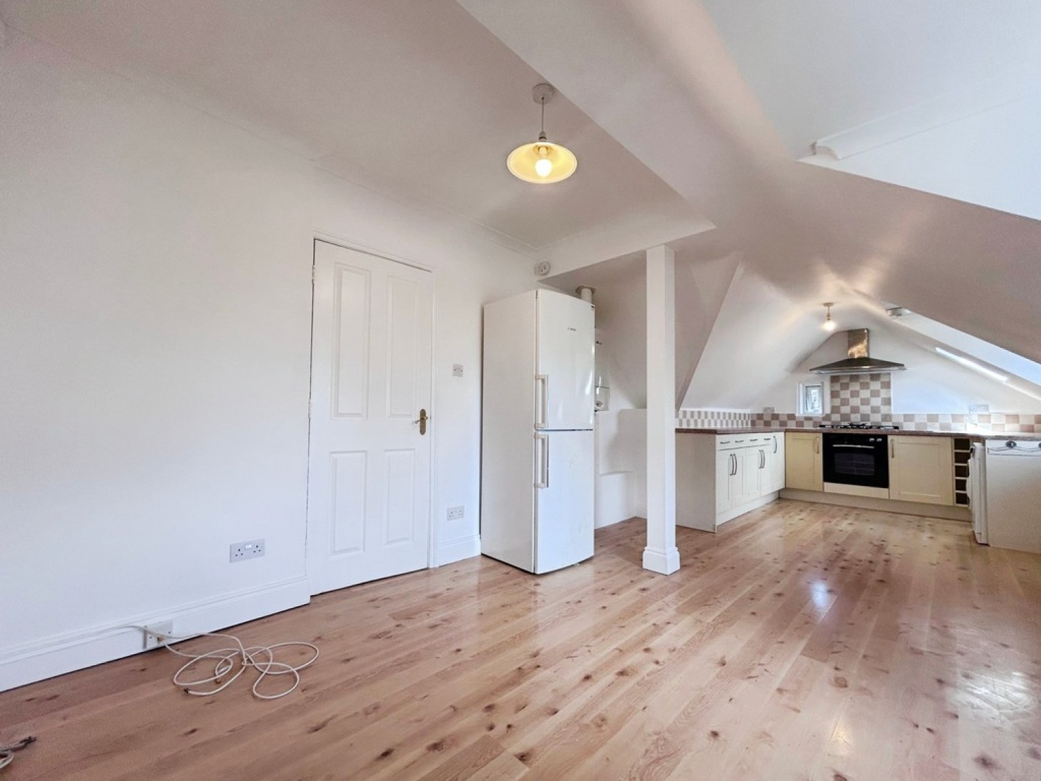 2 bedroom Flat for Letting Hengist Road, Bournemouth