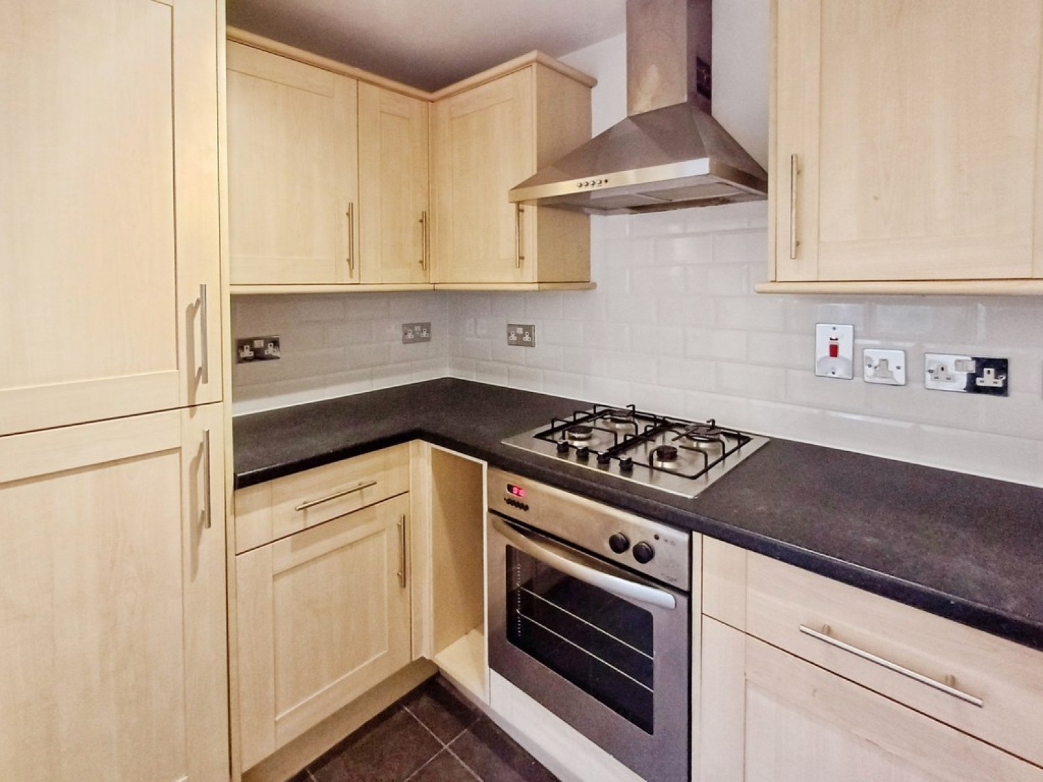 2 bedroom Flat for Letting St Albans Crescent, Bournemouth