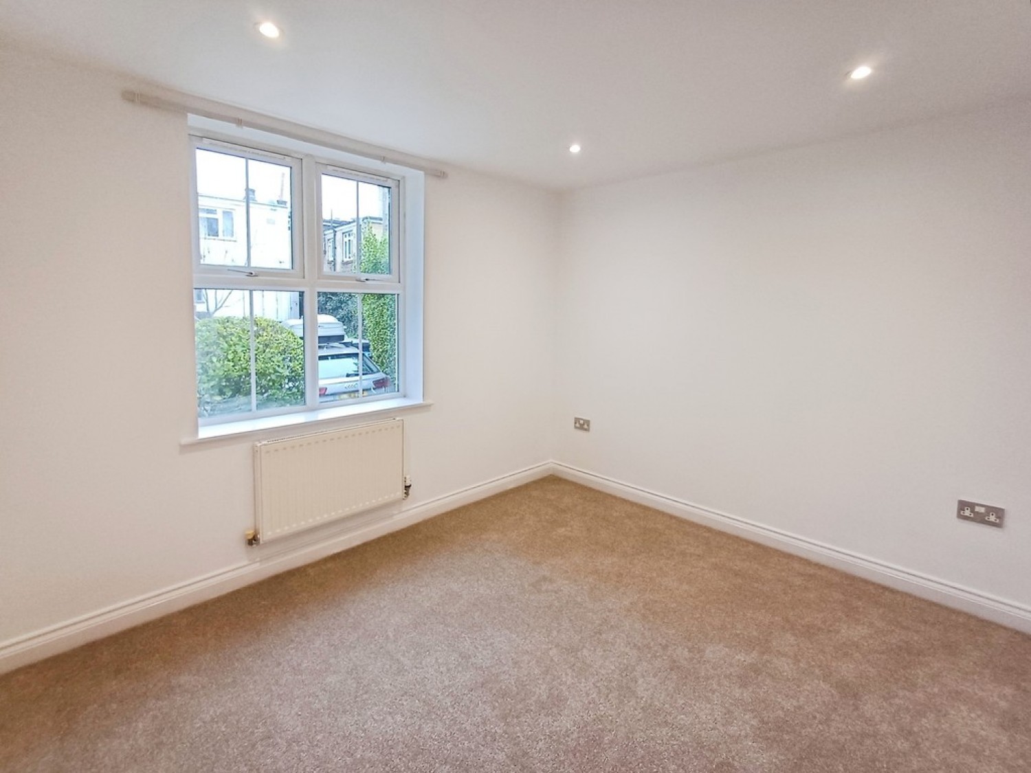2 bedroom Flat for Letting St Albans Crescent, Bournemouth