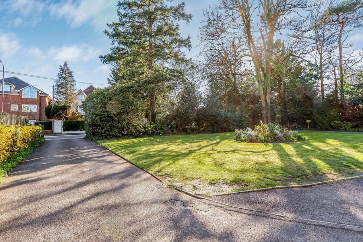 Richmond Park Road, Bournemouth