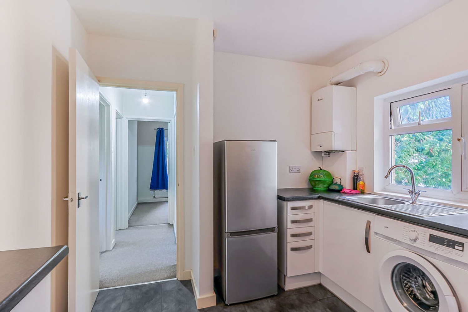 2 bedroom Flat for Sale Richmond Park Road, Bournemouth