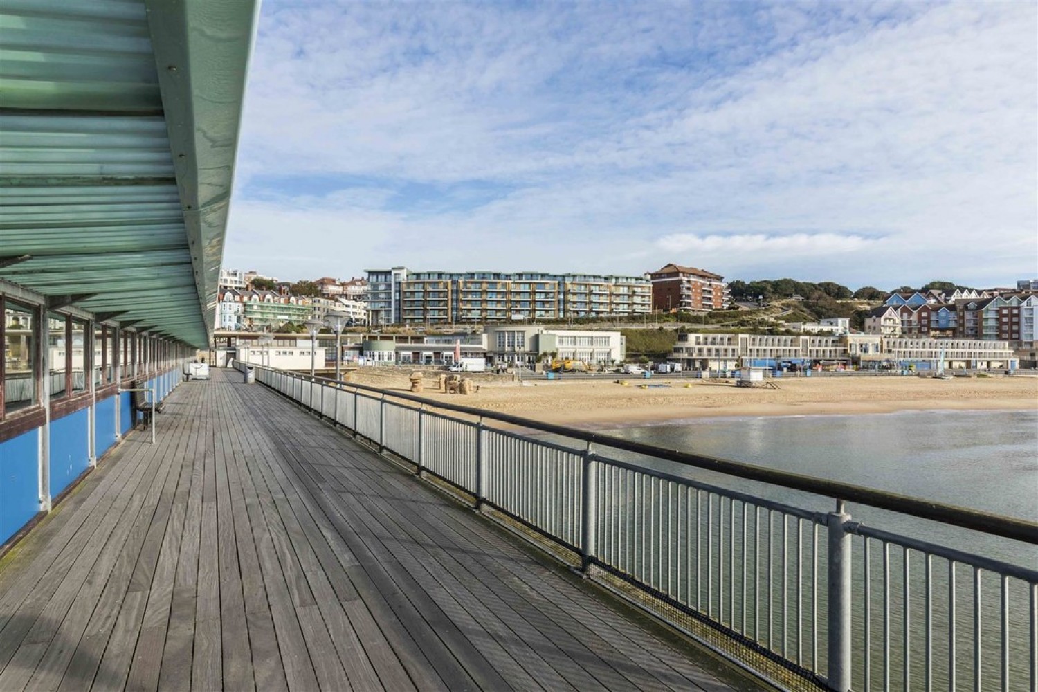 Overstrand, Bournemouth
