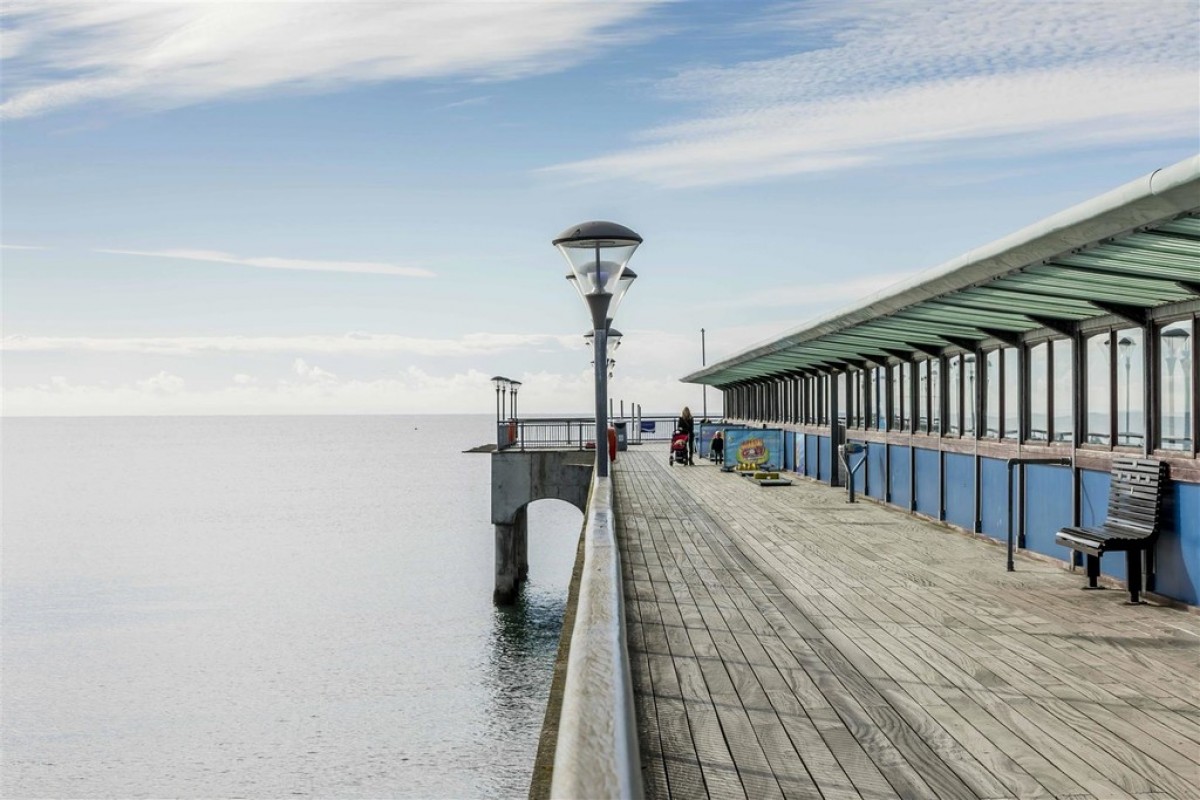 Overstrand, Bournemouth