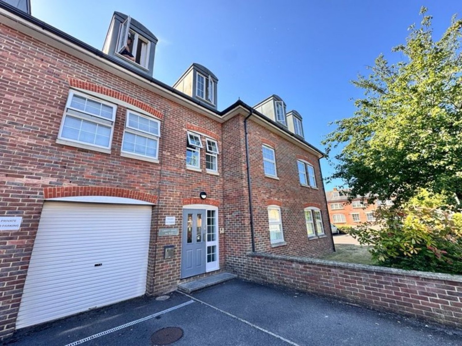 2 bedroom Flat for Letting Dragoon Way, Christchurch