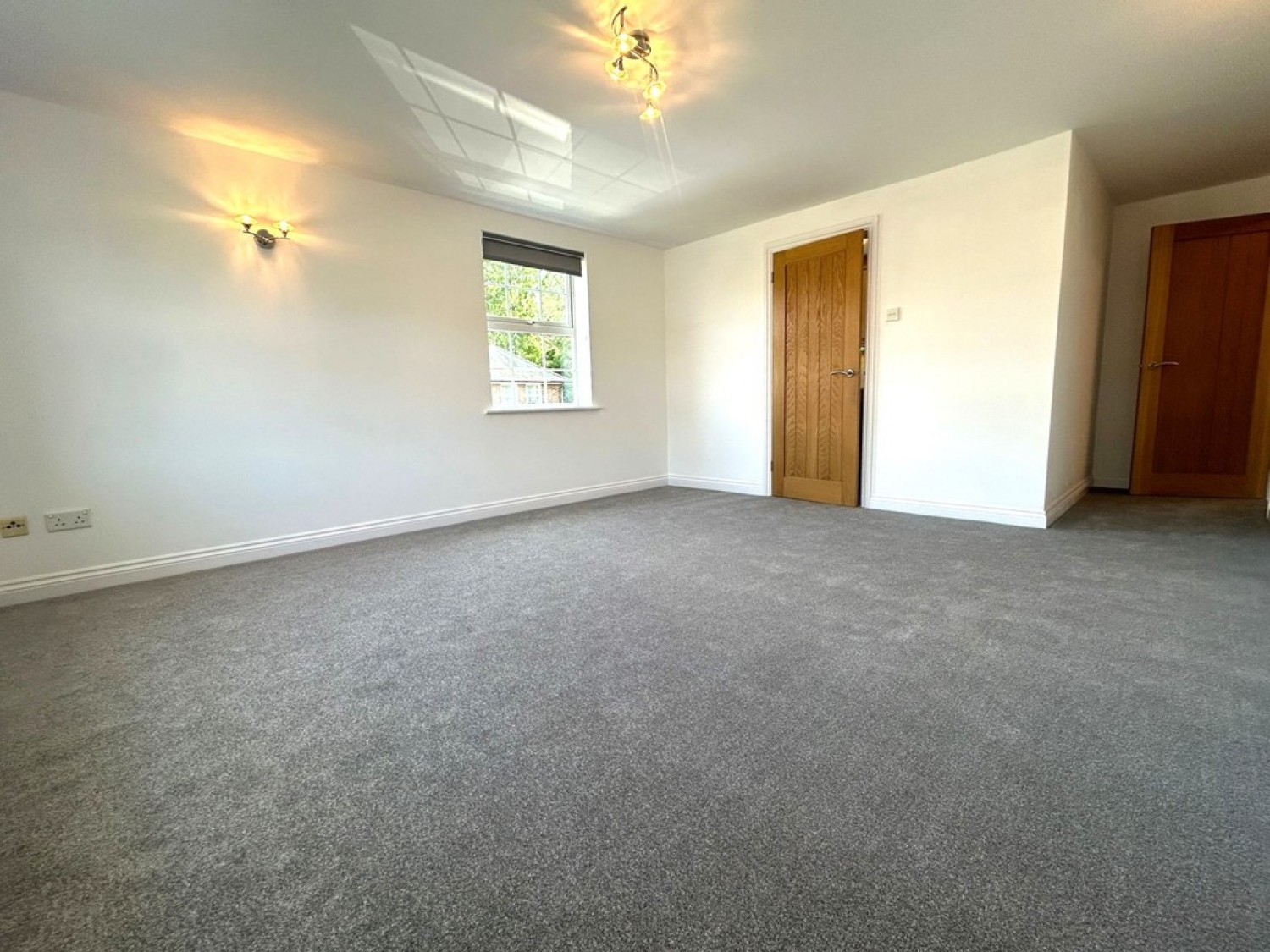 2 bedroom Flat for Letting Dragoon Way, Christchurch