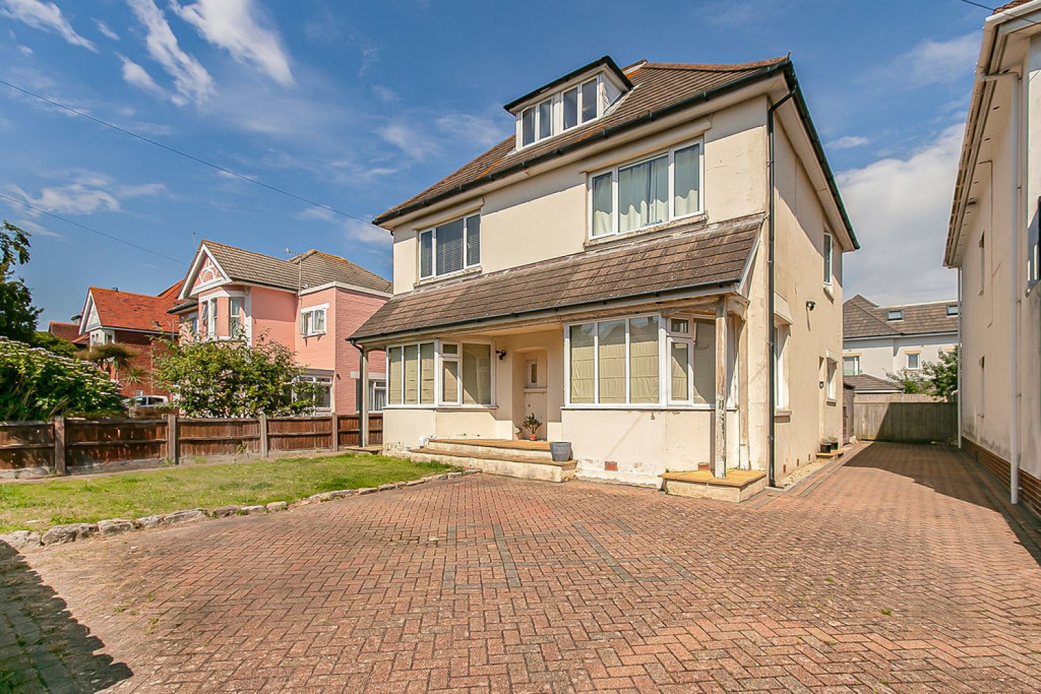 Southwood Avenue , Bournemouth
