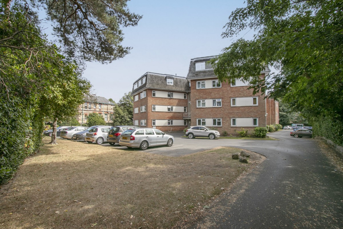 Christchurch Road, Bournemouth