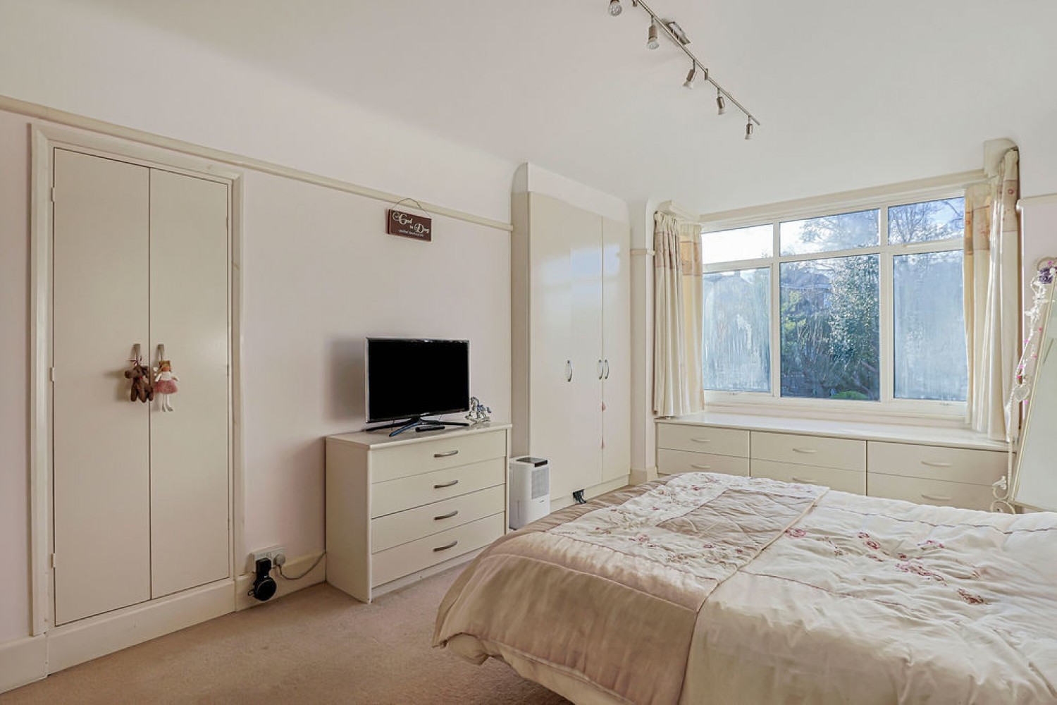 Arcadia Avenue, Bournemouth