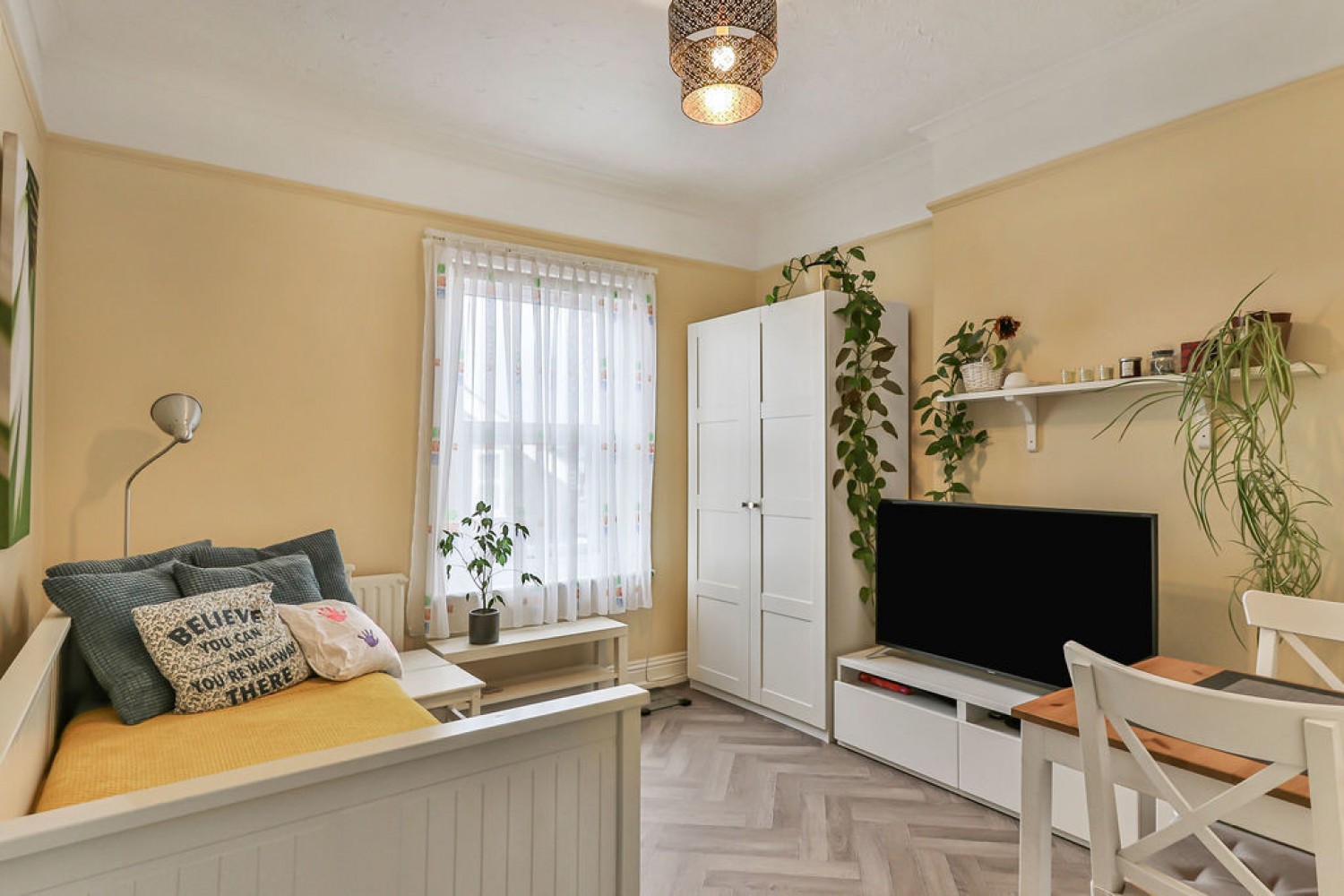 2 bedroom Flat in Portman Road, Boscombe