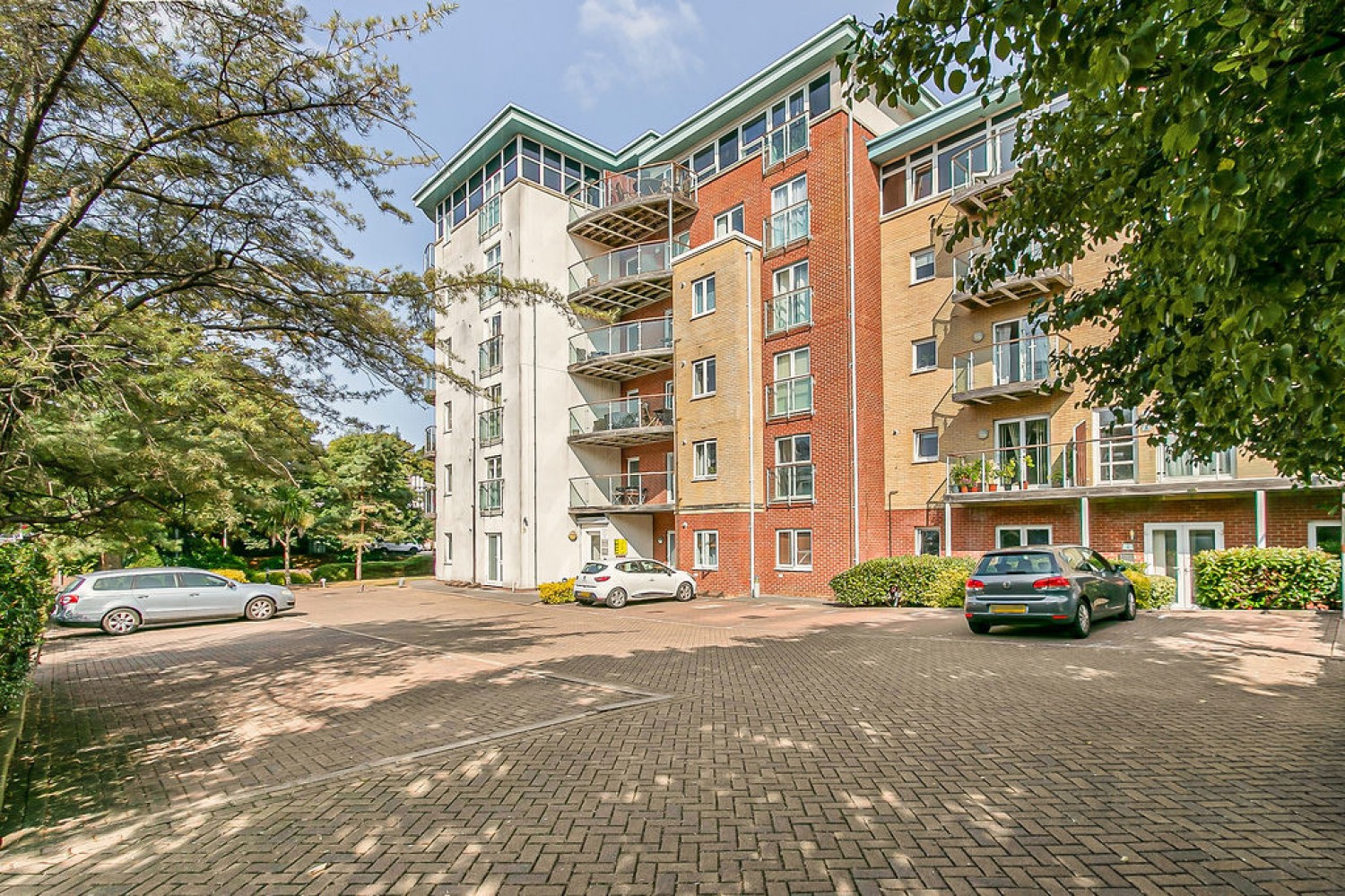 1 bedroom Flat in Owls Road, Boscombe Spa, Bournemouth