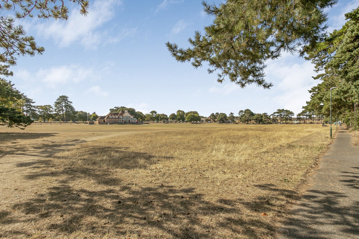 Kings Park Drive, Bournemouth