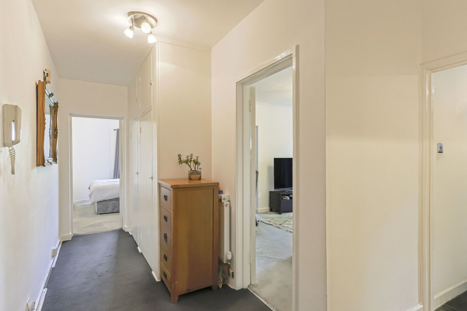 2 bedroom Flat in Madeira Road, Bournemouth