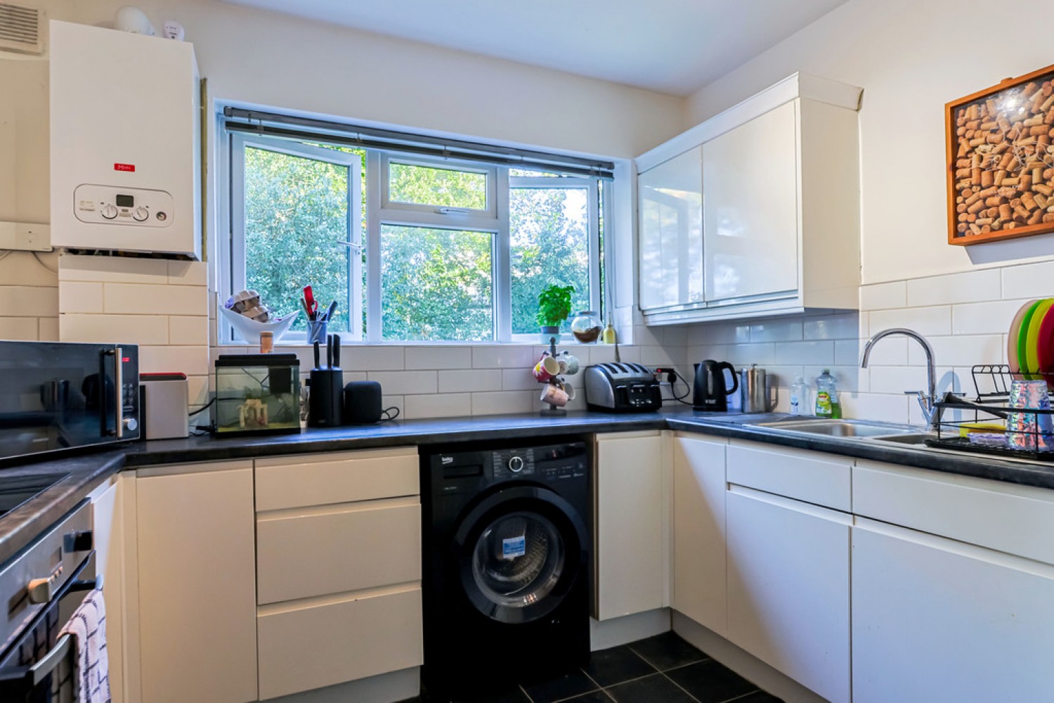 2 bedroom Flat in Madeira Road, Bournemouth