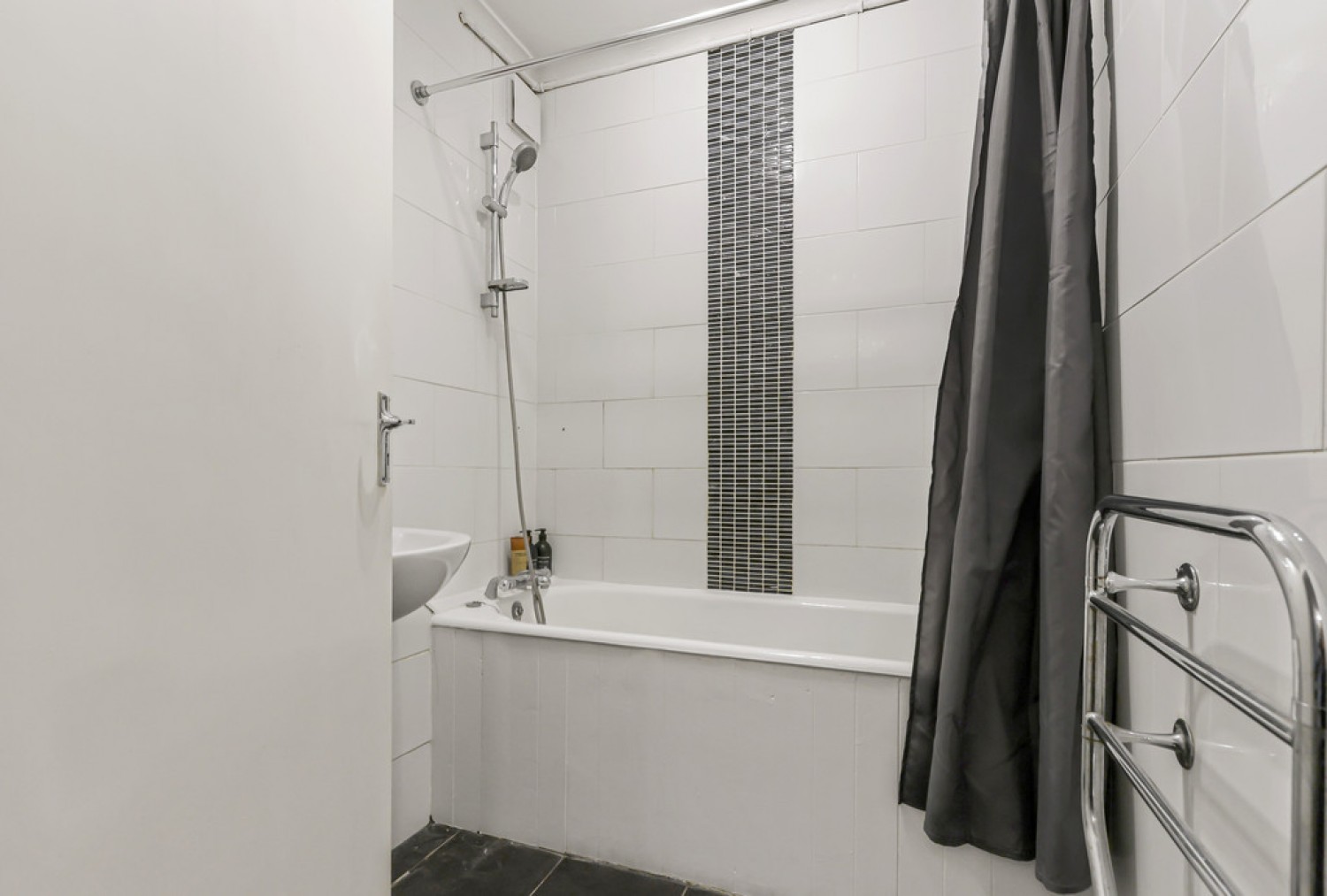 2 bedroom Flat in Madeira Road, Bournemouth