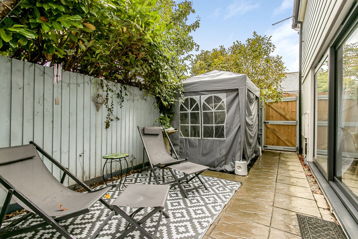 Gladstone Road West, Boscombe