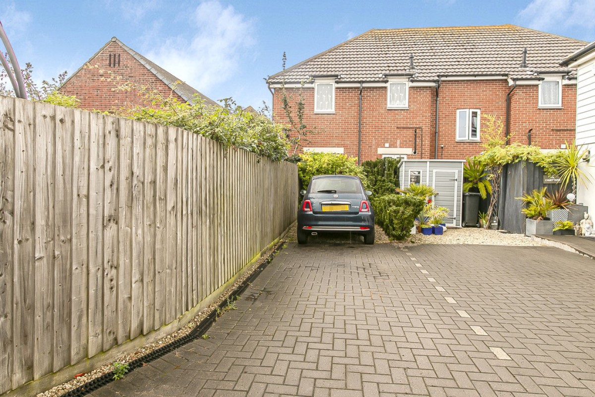 Gladstone Road West, Boscombe