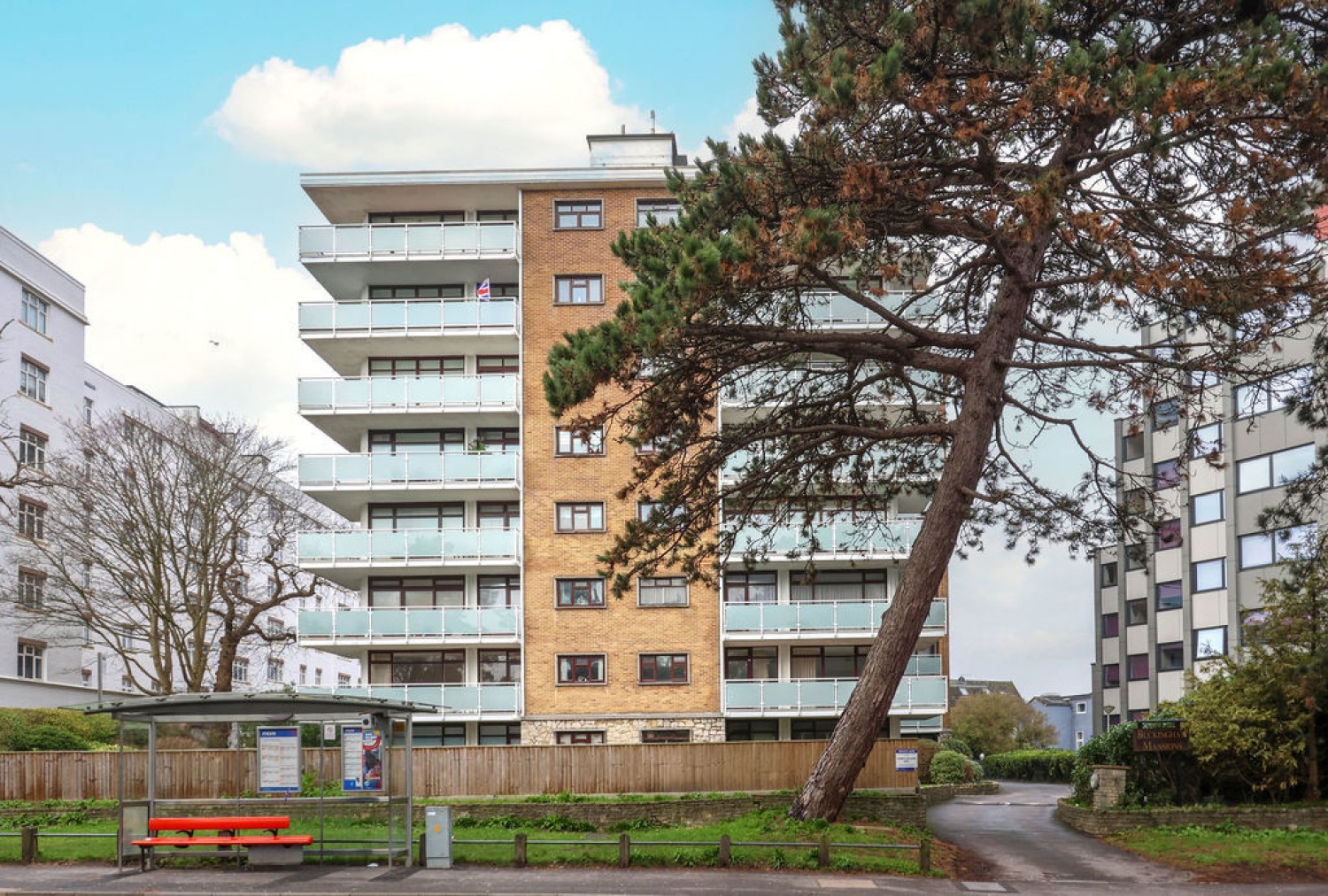 3 bedroom Flat in Bath Road, Bournemouth, Dorset
