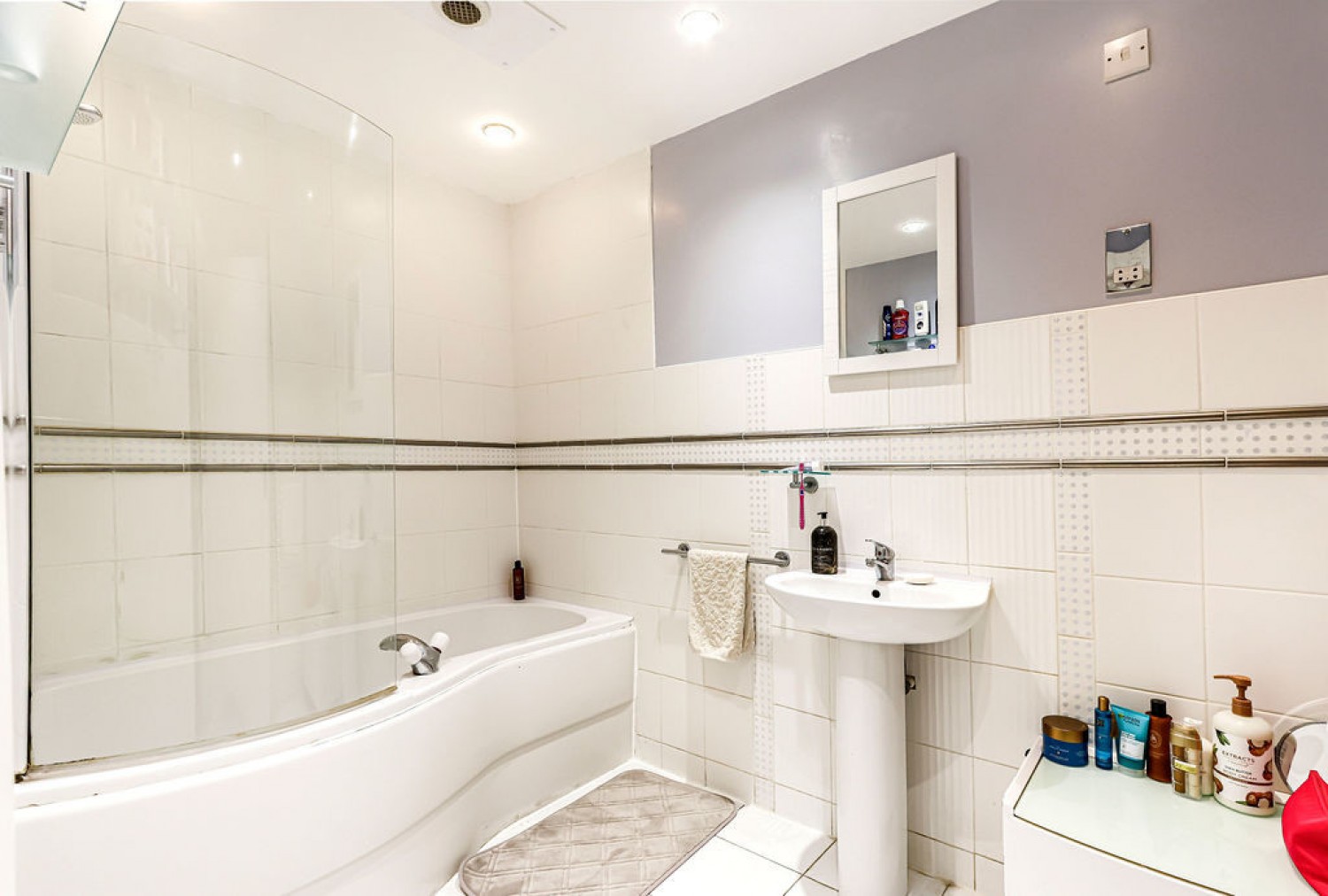 3 bedroom Flat in Bath Road, Bournemouth, Dorset