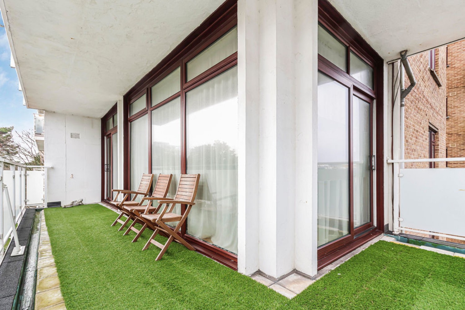 3 bedroom Flat in Bath Road, Bournemouth, Dorset