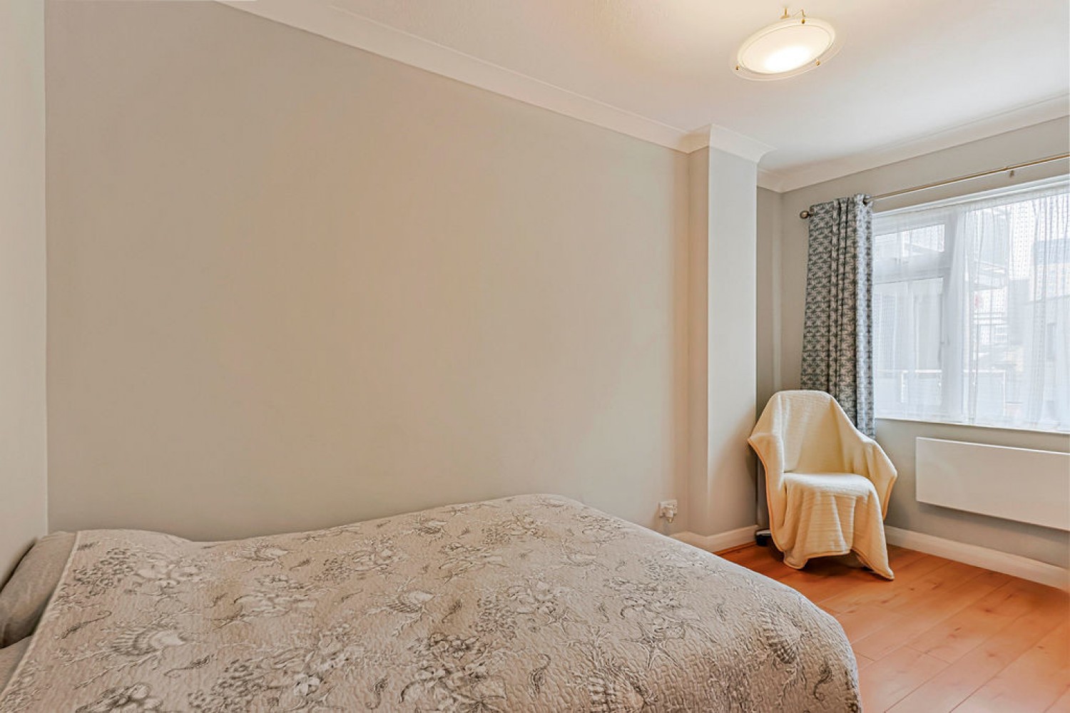 3 bedroom Flat in Bath Road, Bournemouth, Dorset