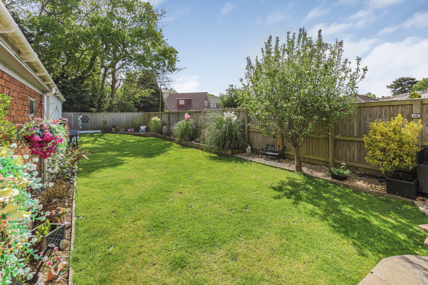 2 bedroom Bungalow for Sale Markham Avenue, Bournemouth