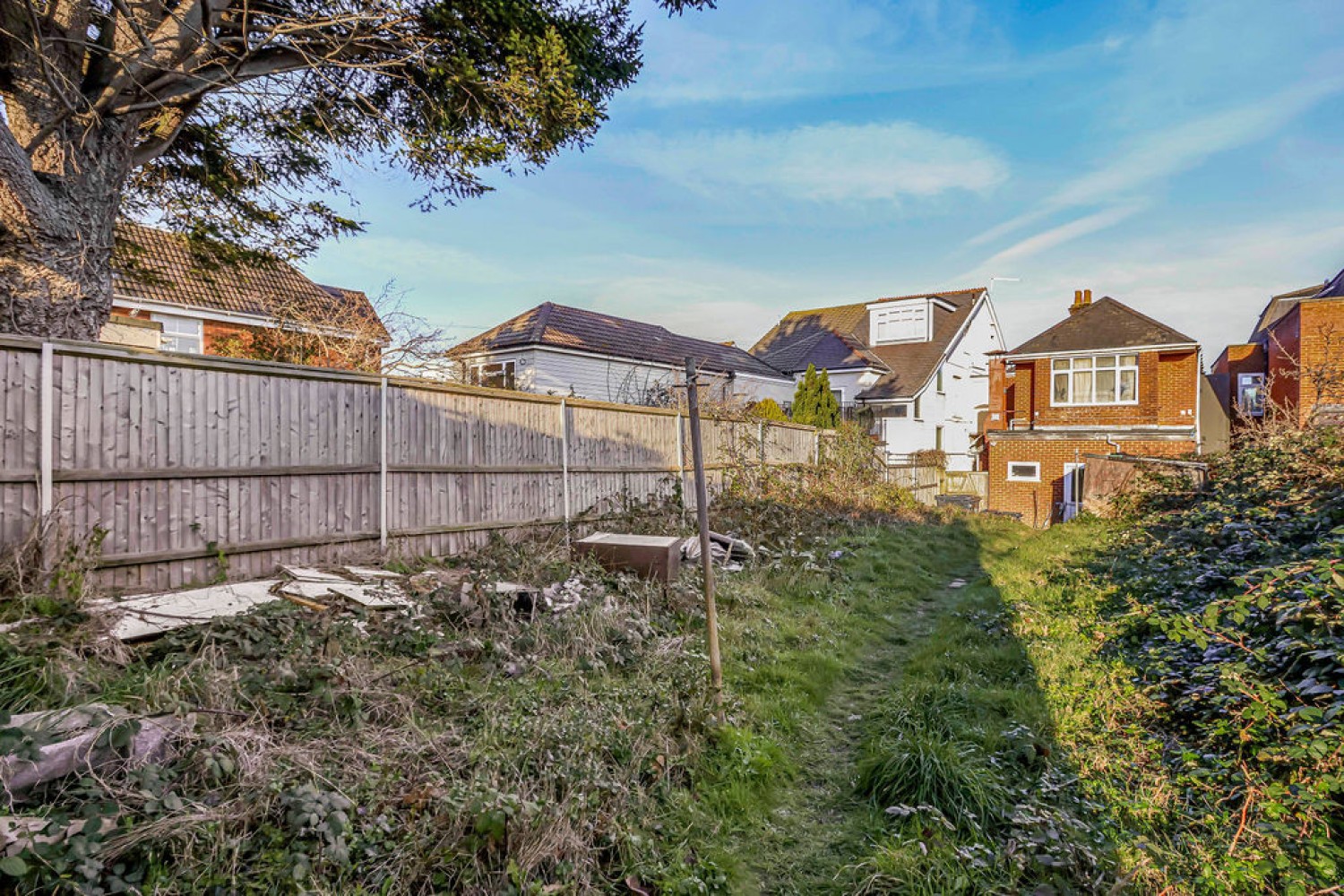 3 bedroom Land (Residential) for Sale Starlight Indian Cuisine