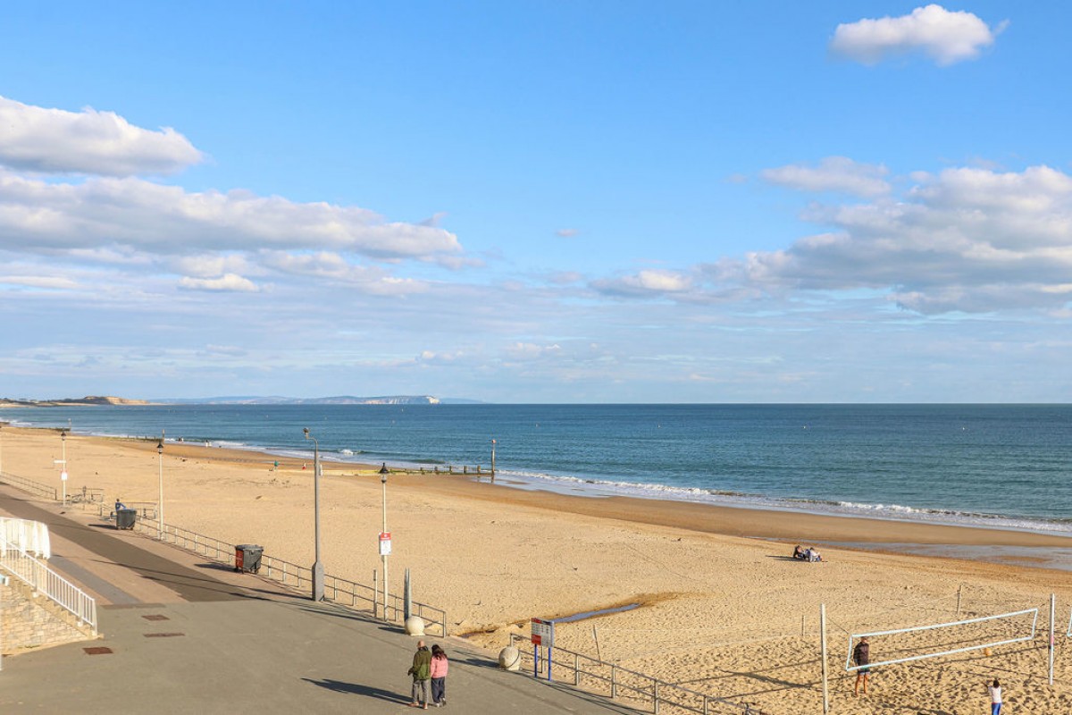 Overstrand, Bournemouth