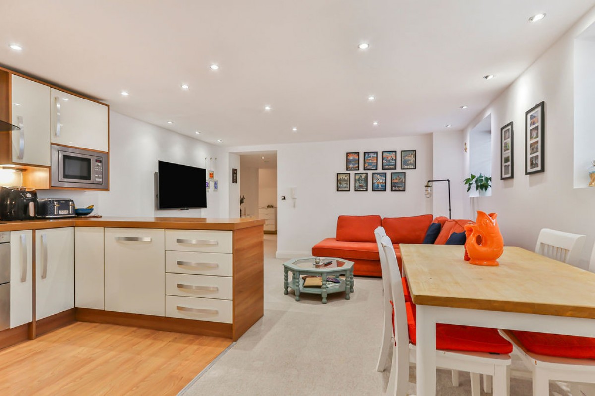 Sea Road, Bournemouth