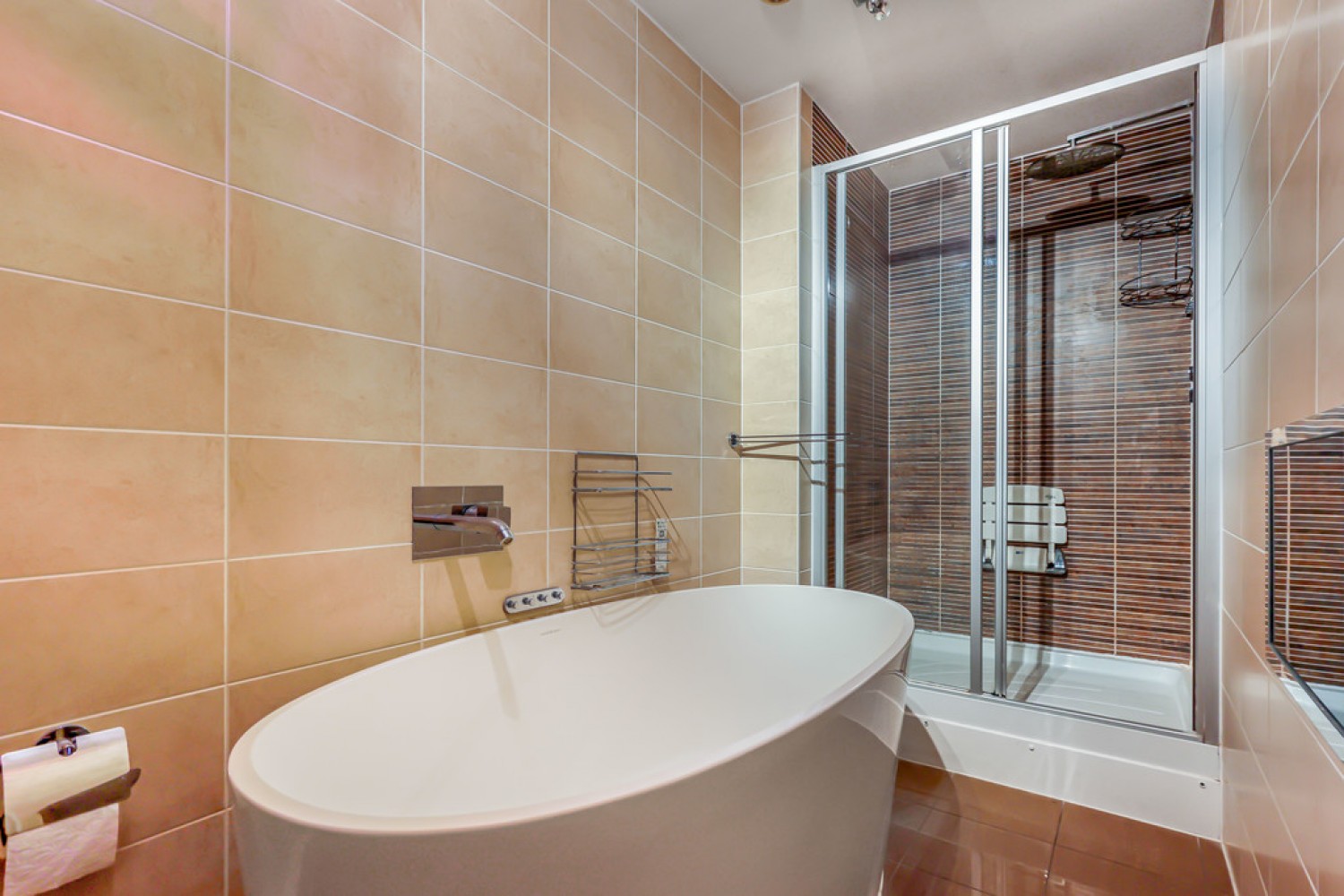 3 bedroom Flat for Sale Honeycombe Chine, Bournemouth