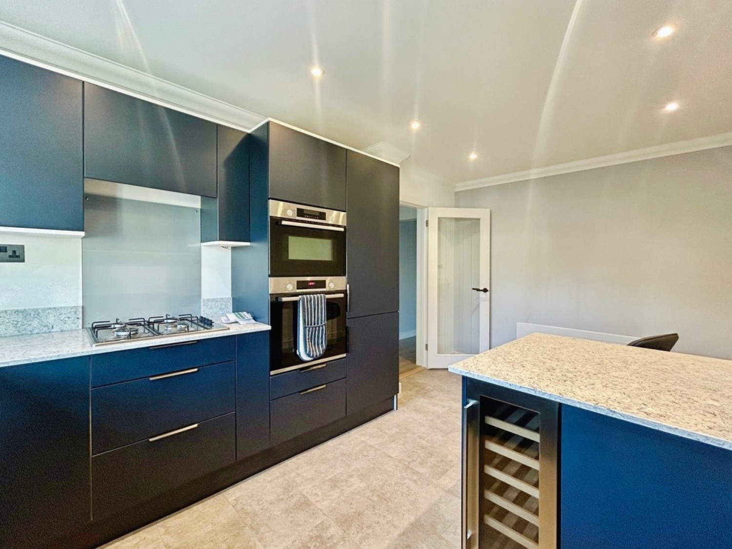 4 bedroom House in Wimborne Road, Bournemouth