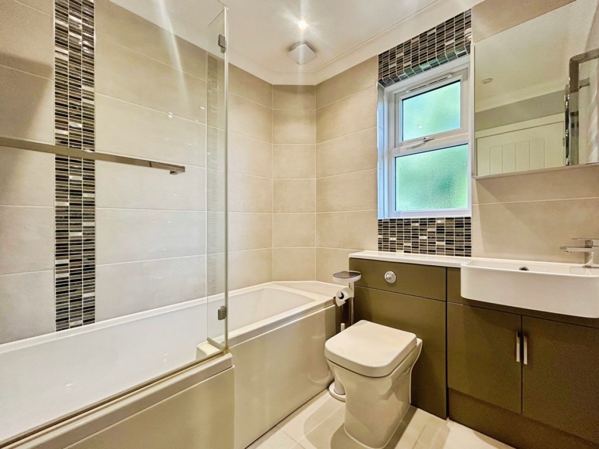 Wimborne Road, Bournemouth