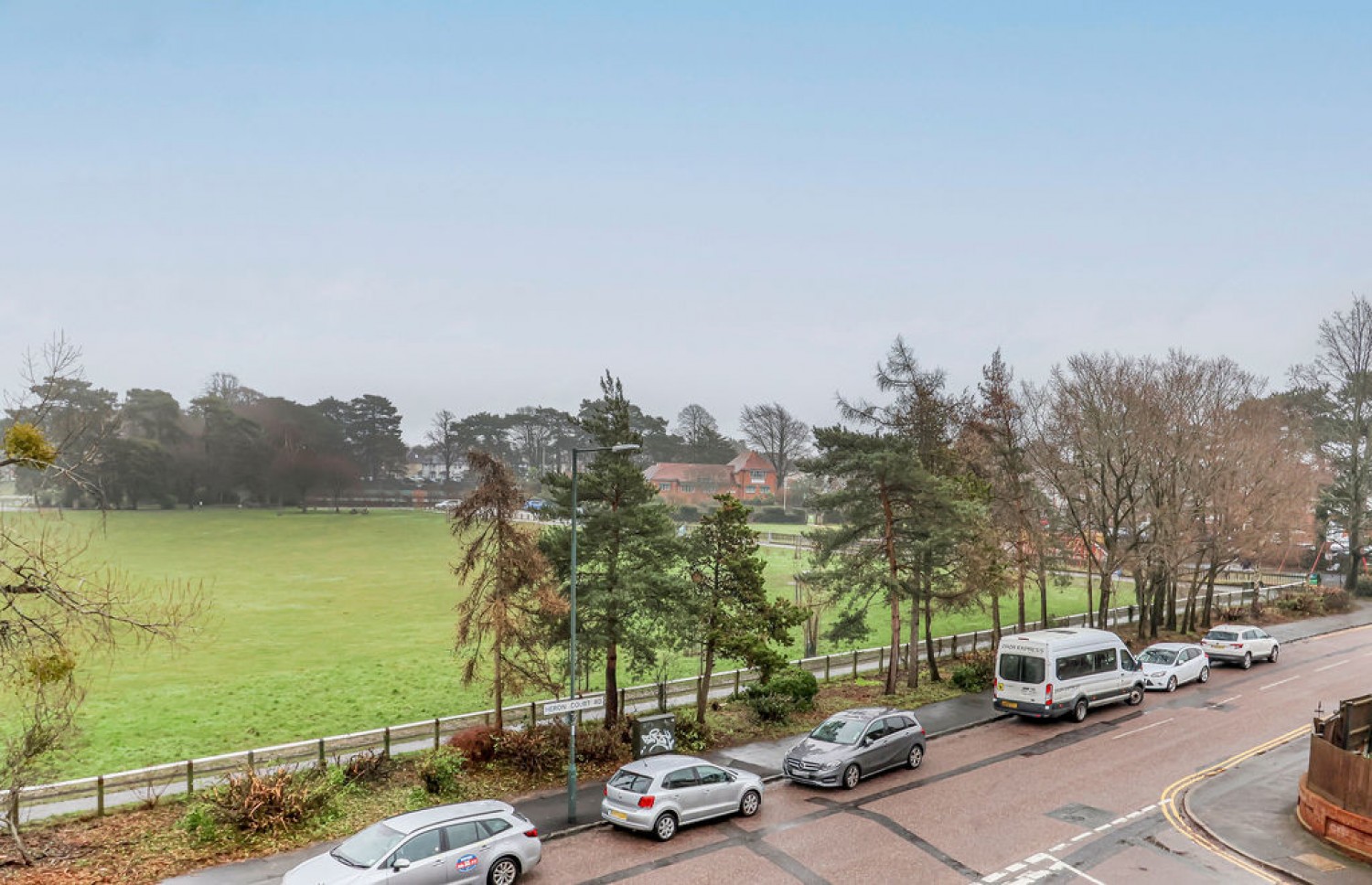 3 bedroom Flat in Heron Court Road, Bournemouth