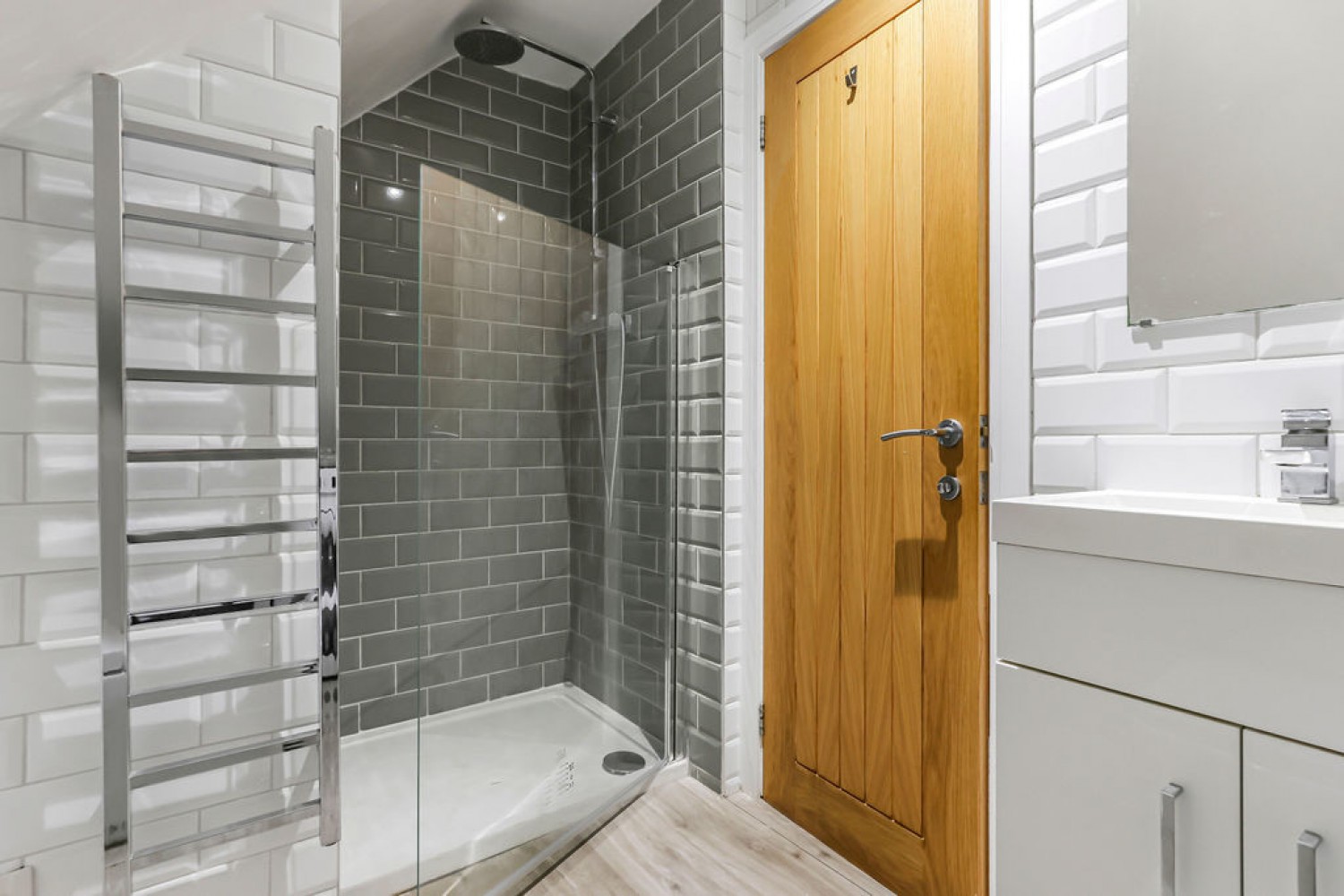 3 bedroom Flat in Heron Court Road, Bournemouth