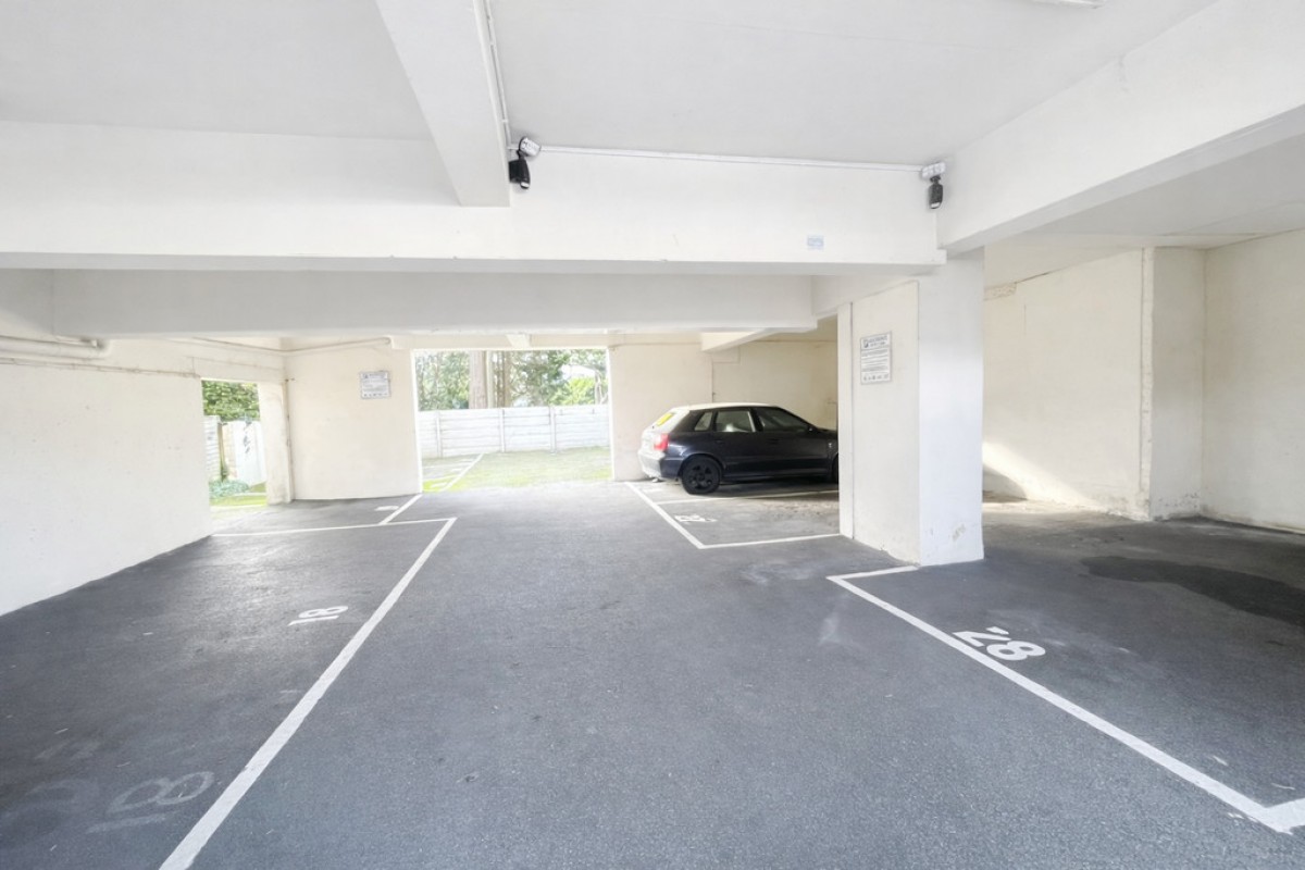 Christchurch Road, Bournemouth